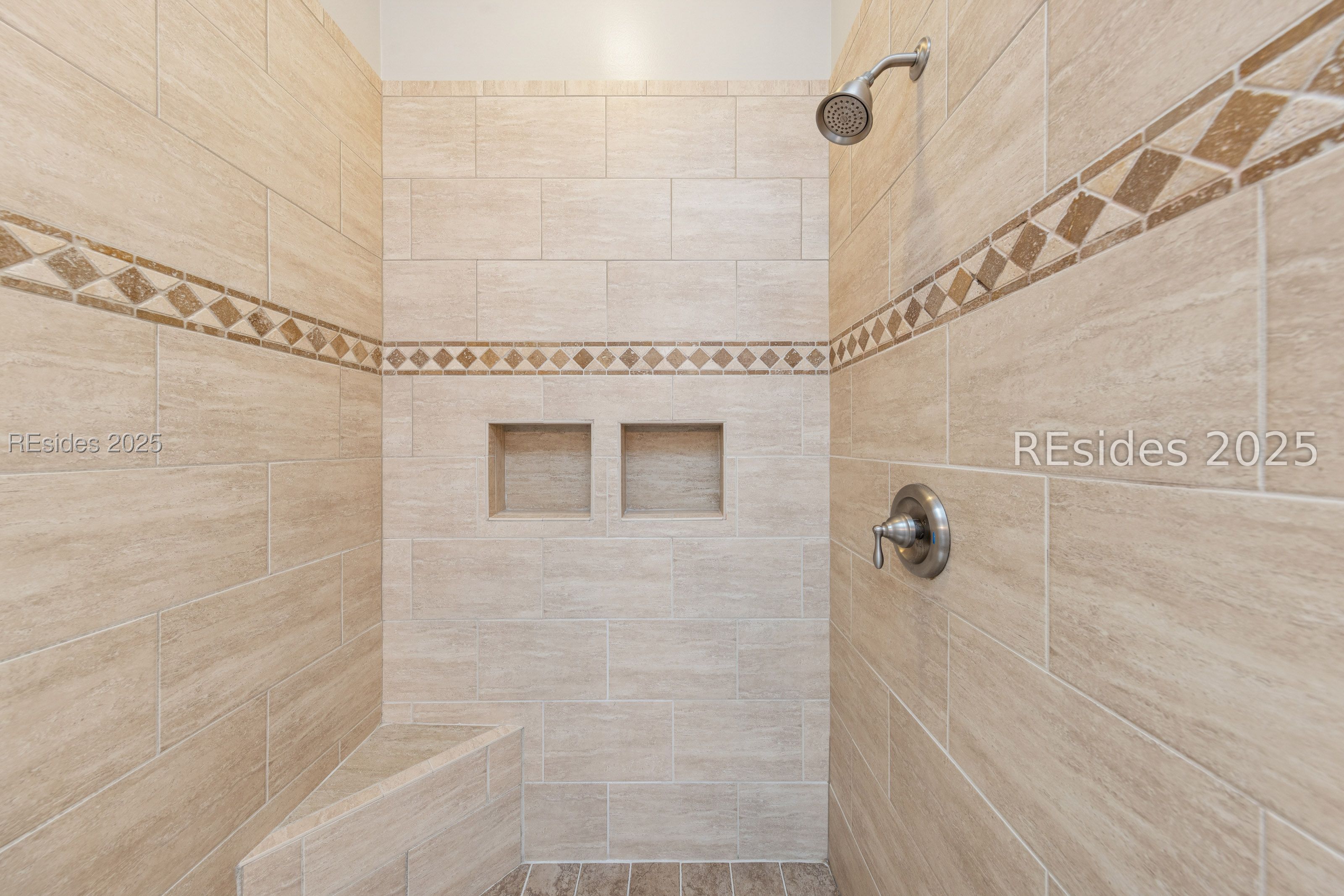 24 Richfield Way