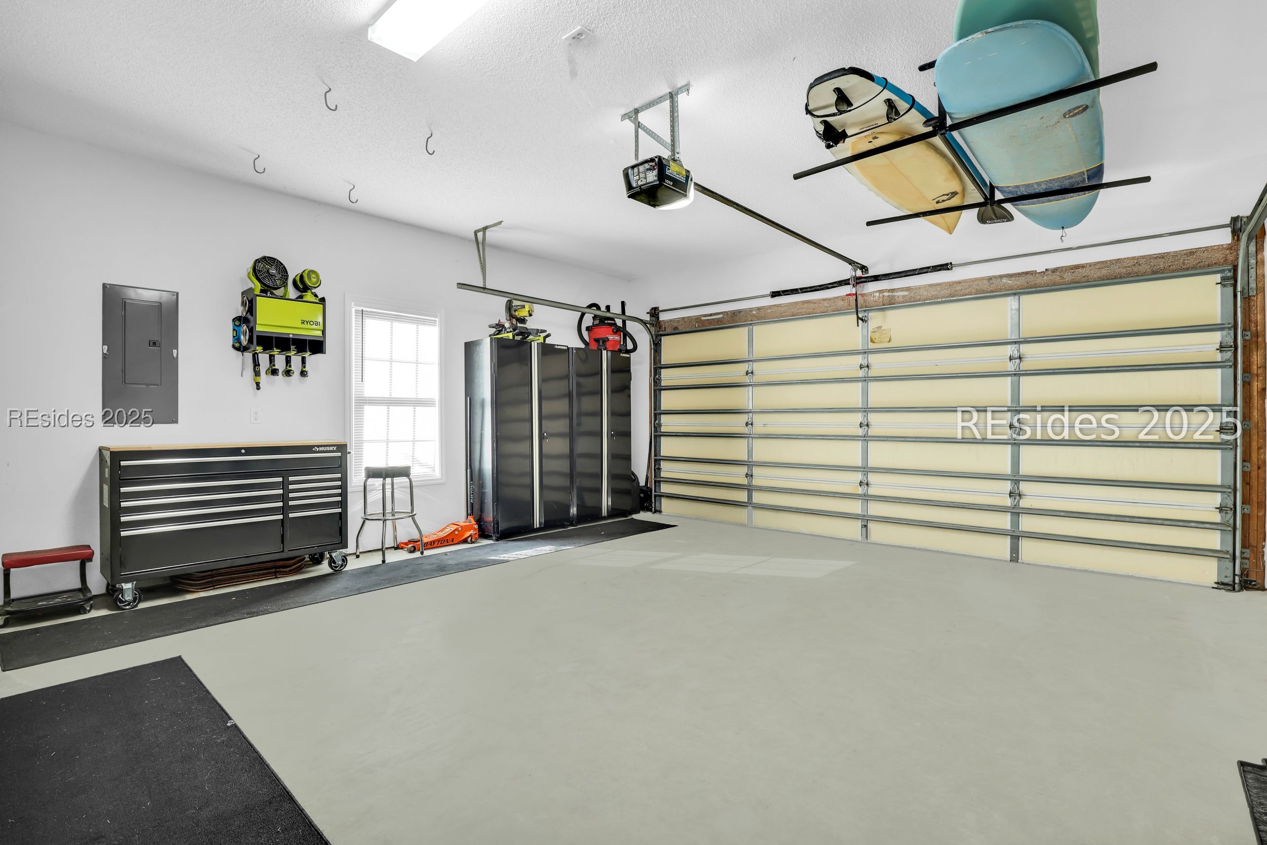 219 Knightsbridge Road