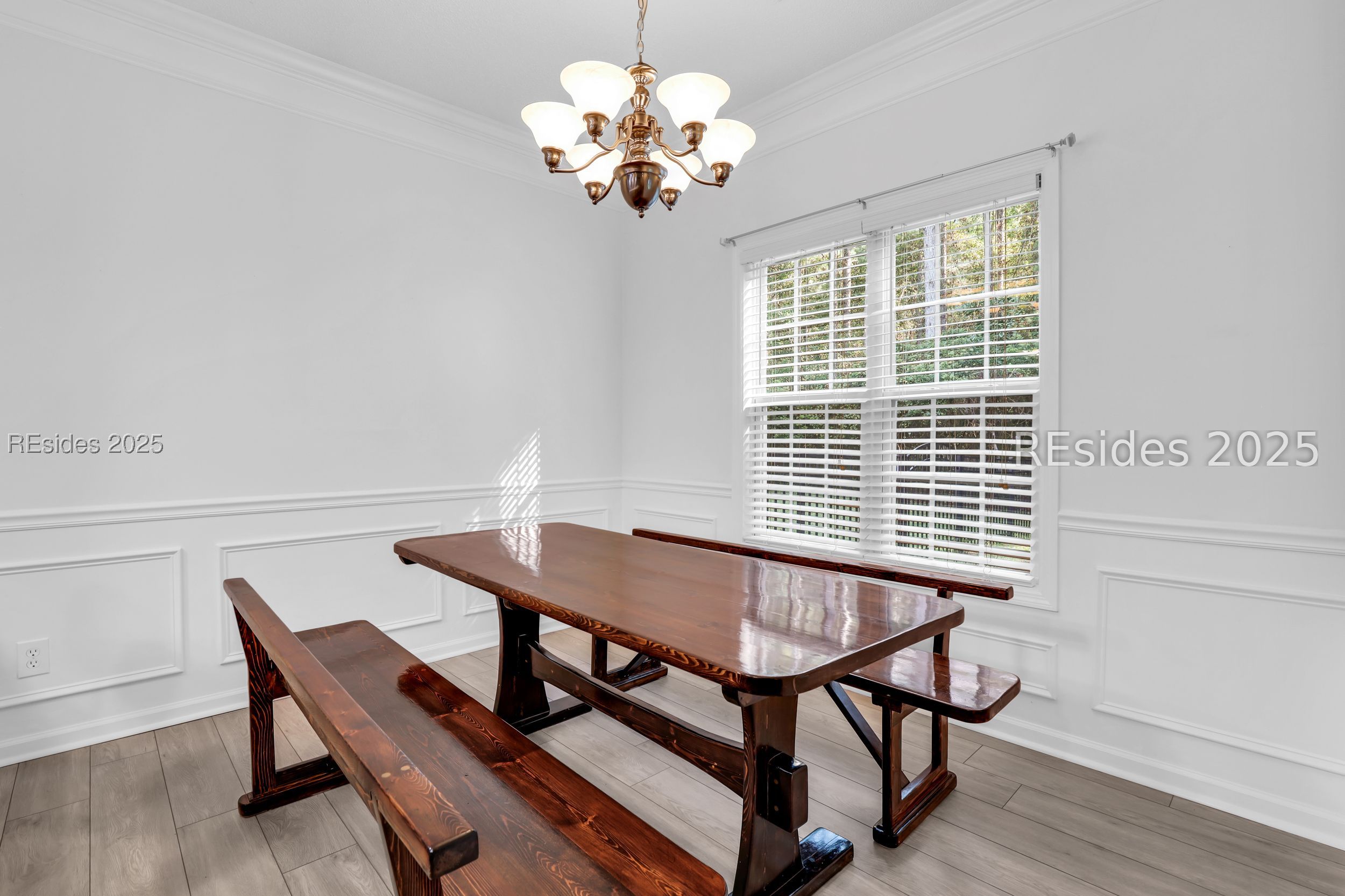 219 Knightsbridge Road