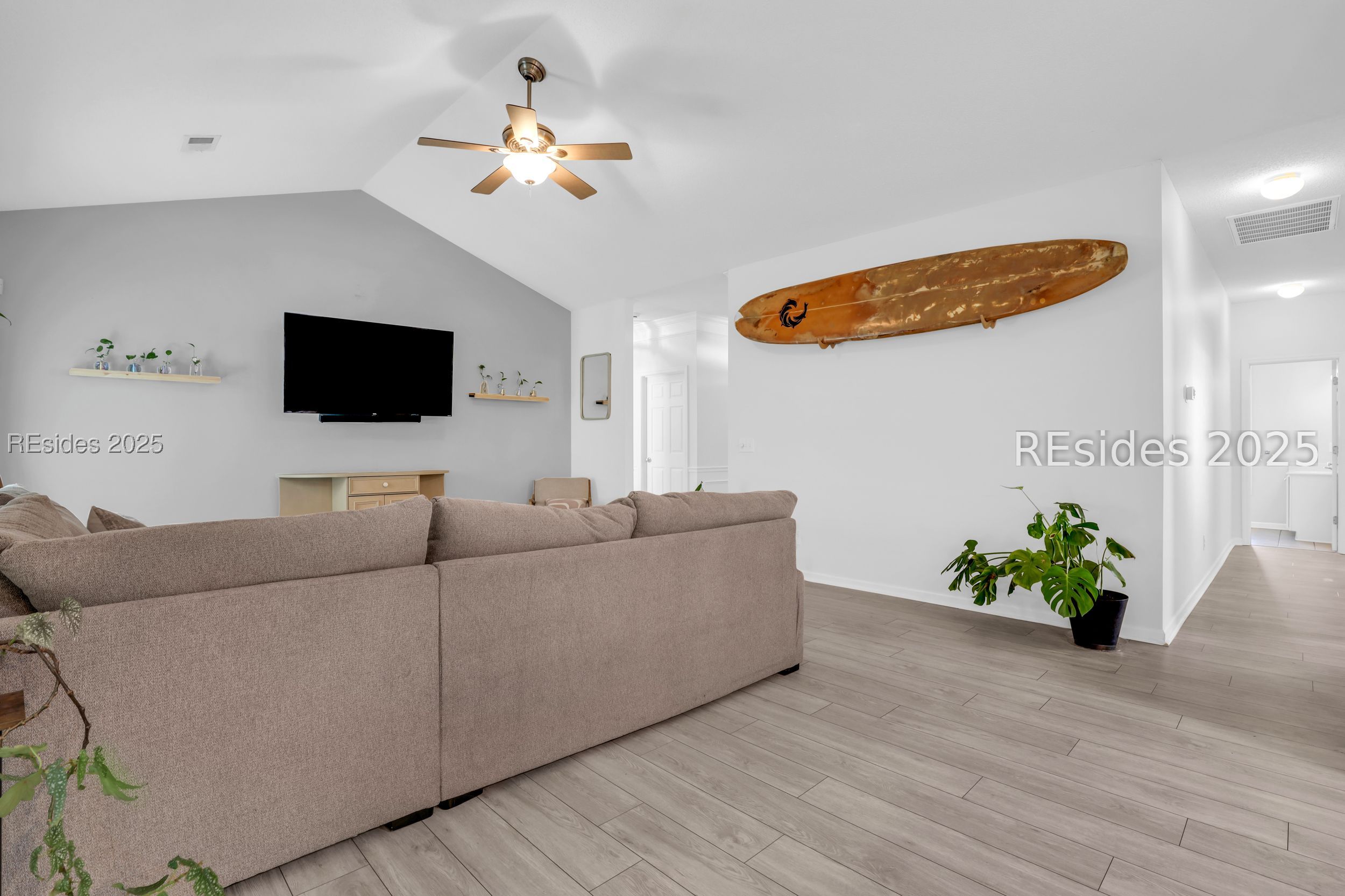 219 Knightsbridge Road