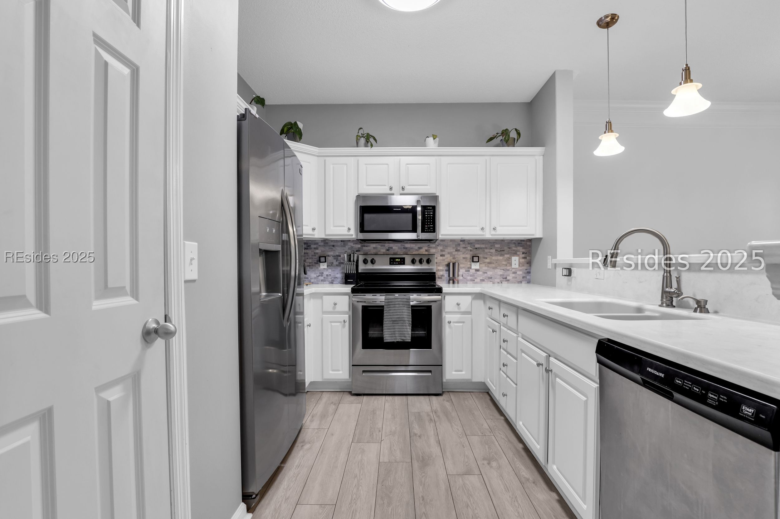 219 Knightsbridge Road