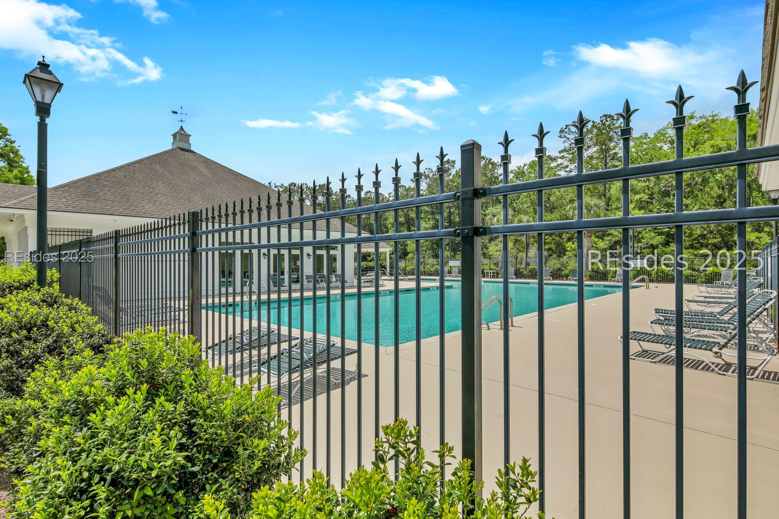 219 Knightsbridge Road