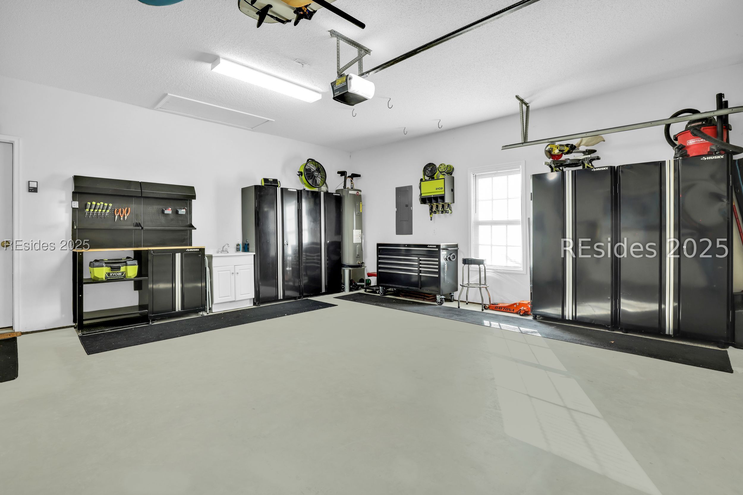 219 Knightsbridge Road