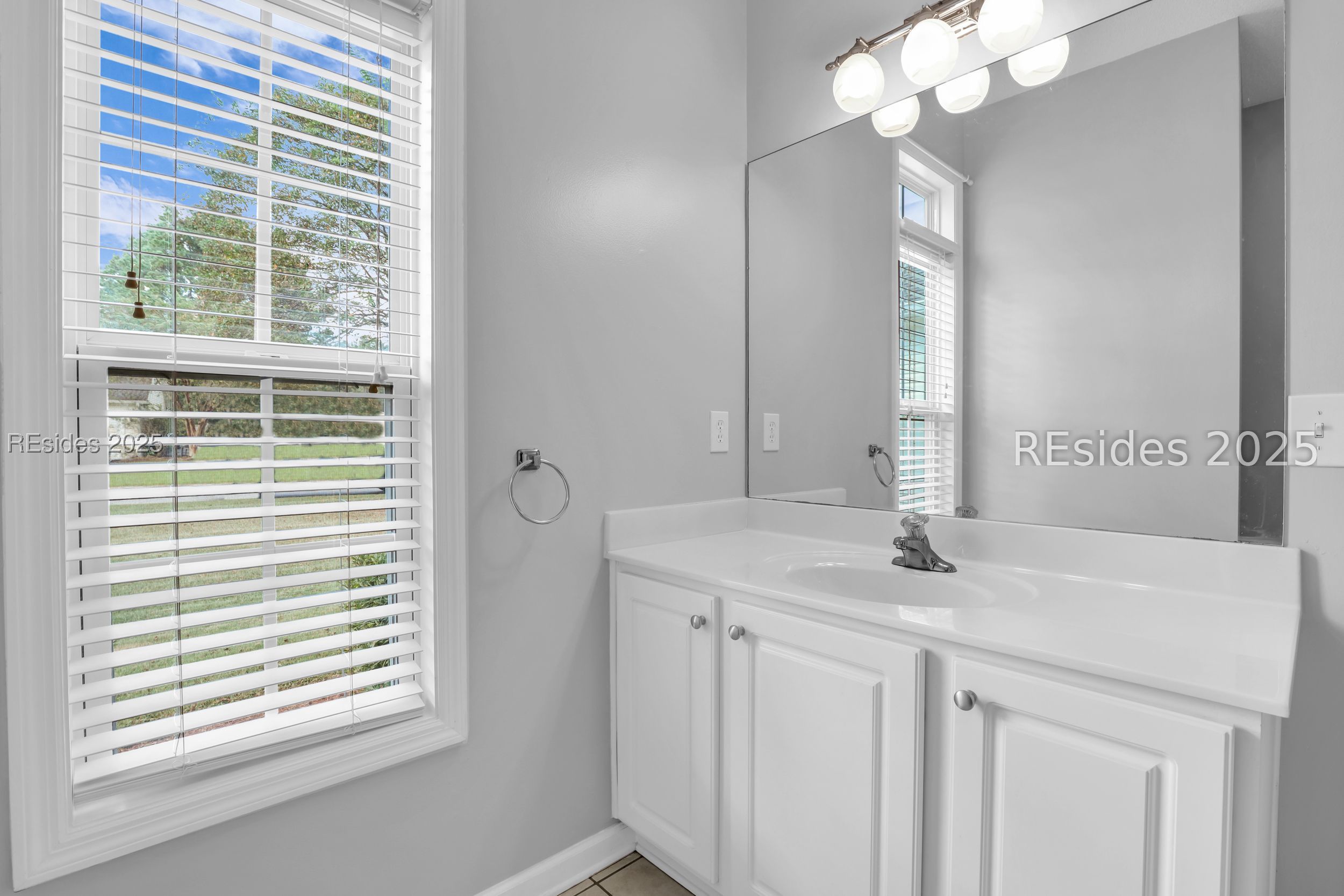 219 Knightsbridge Road