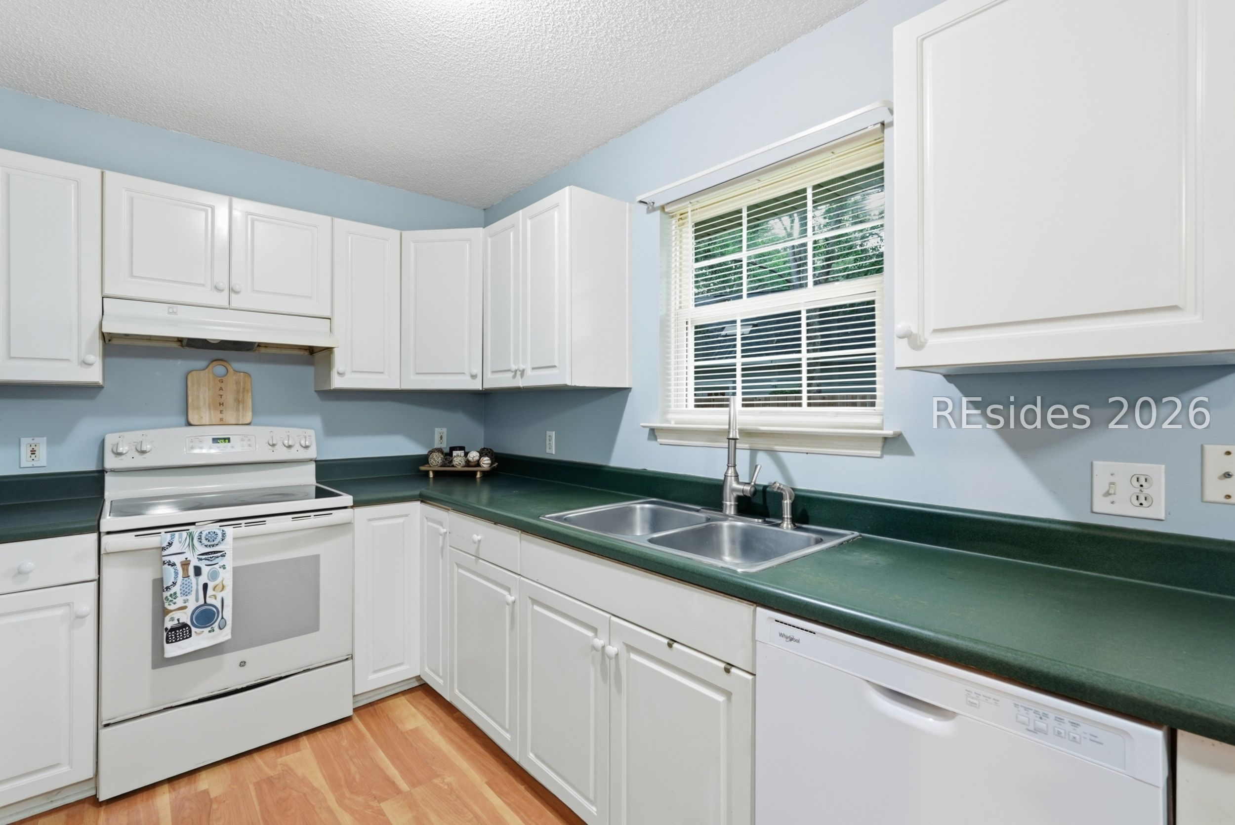 47 Chinaberry Drive