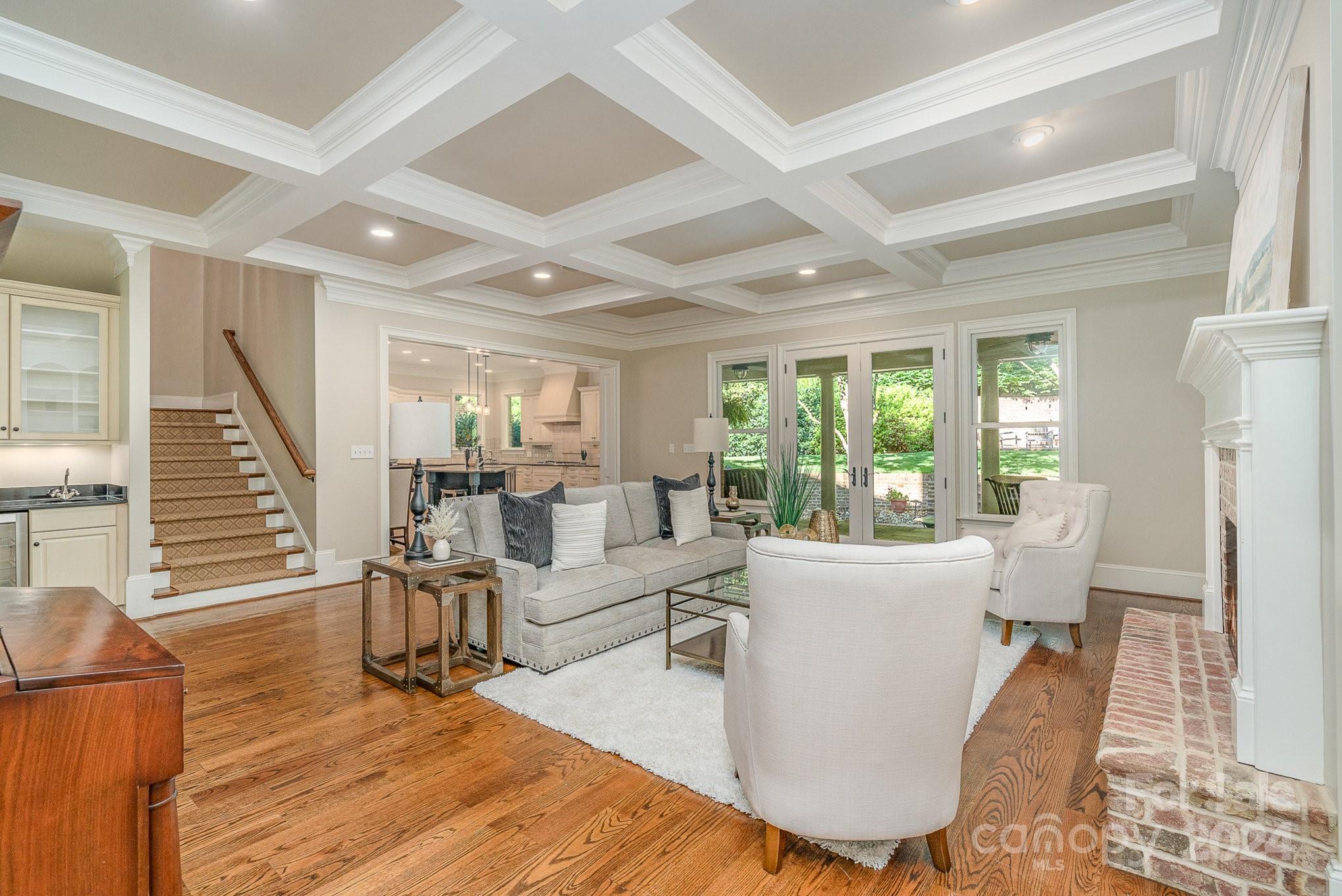 1109 Hudson Place