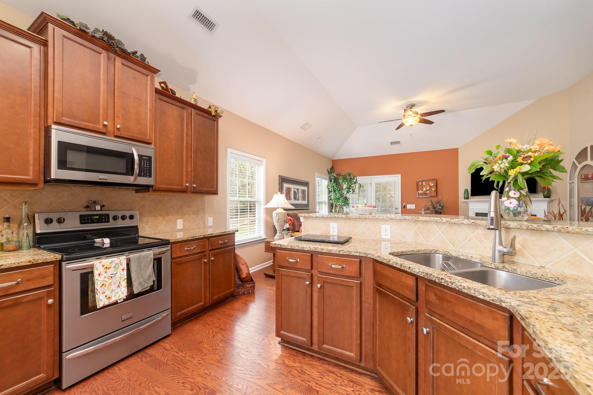 9795 Shearwater Avenue NW