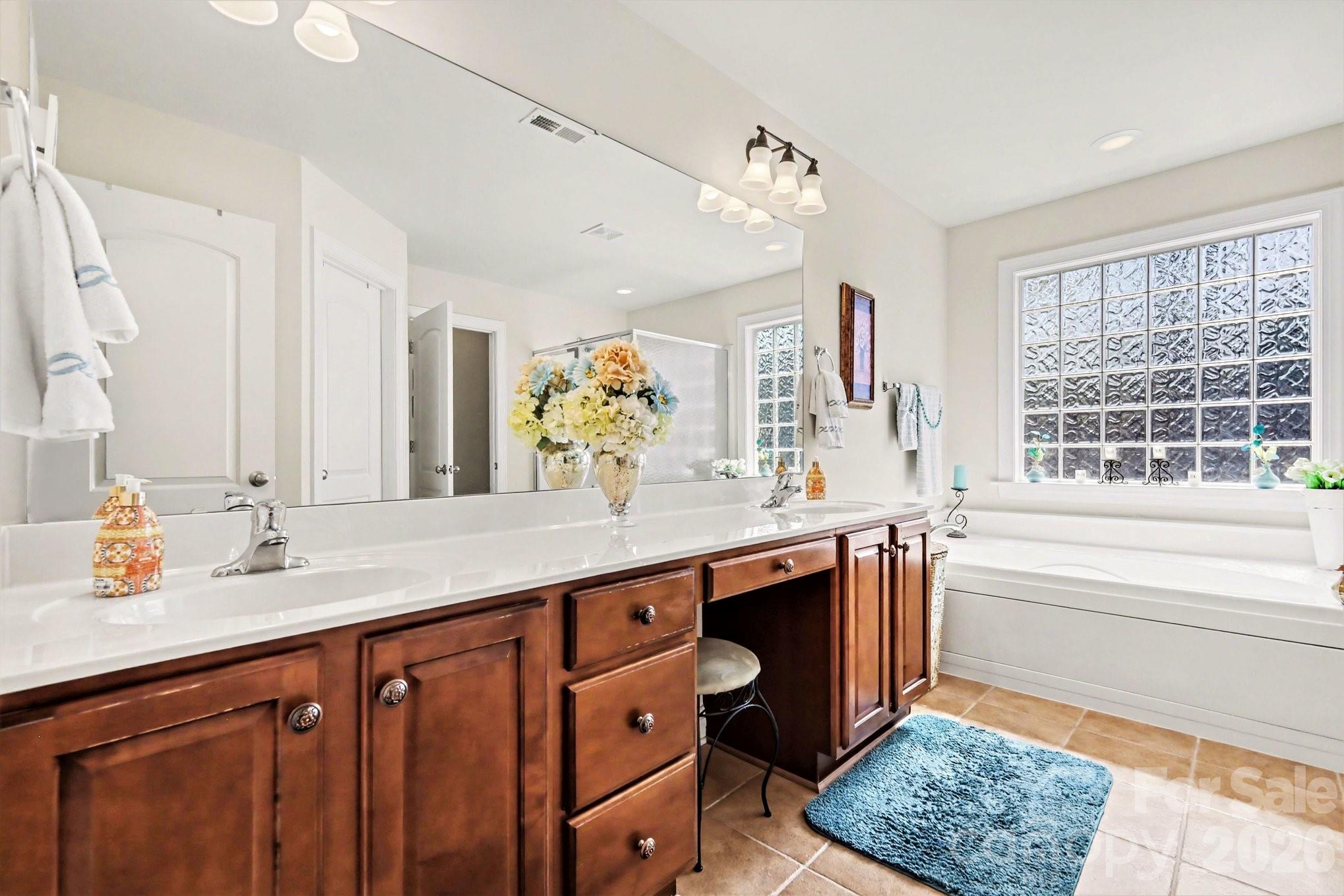 9927 Nicole Lane