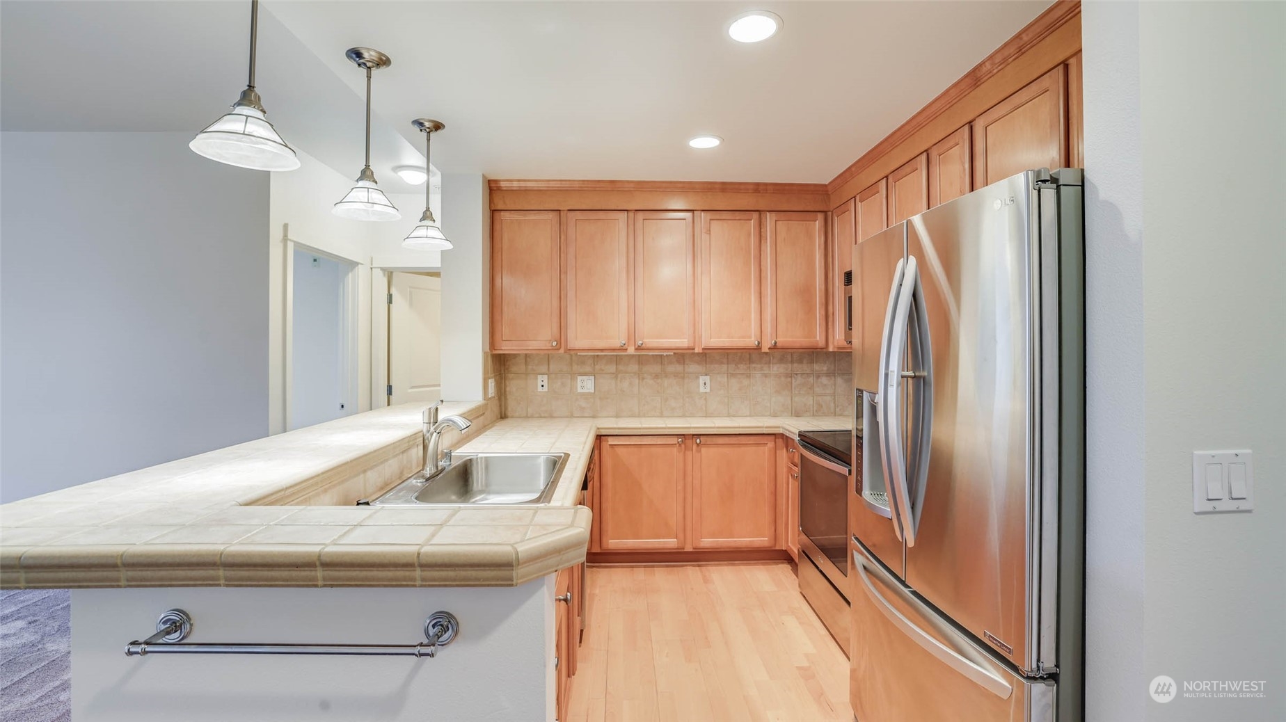55 Williams Avenue S Unit: 205