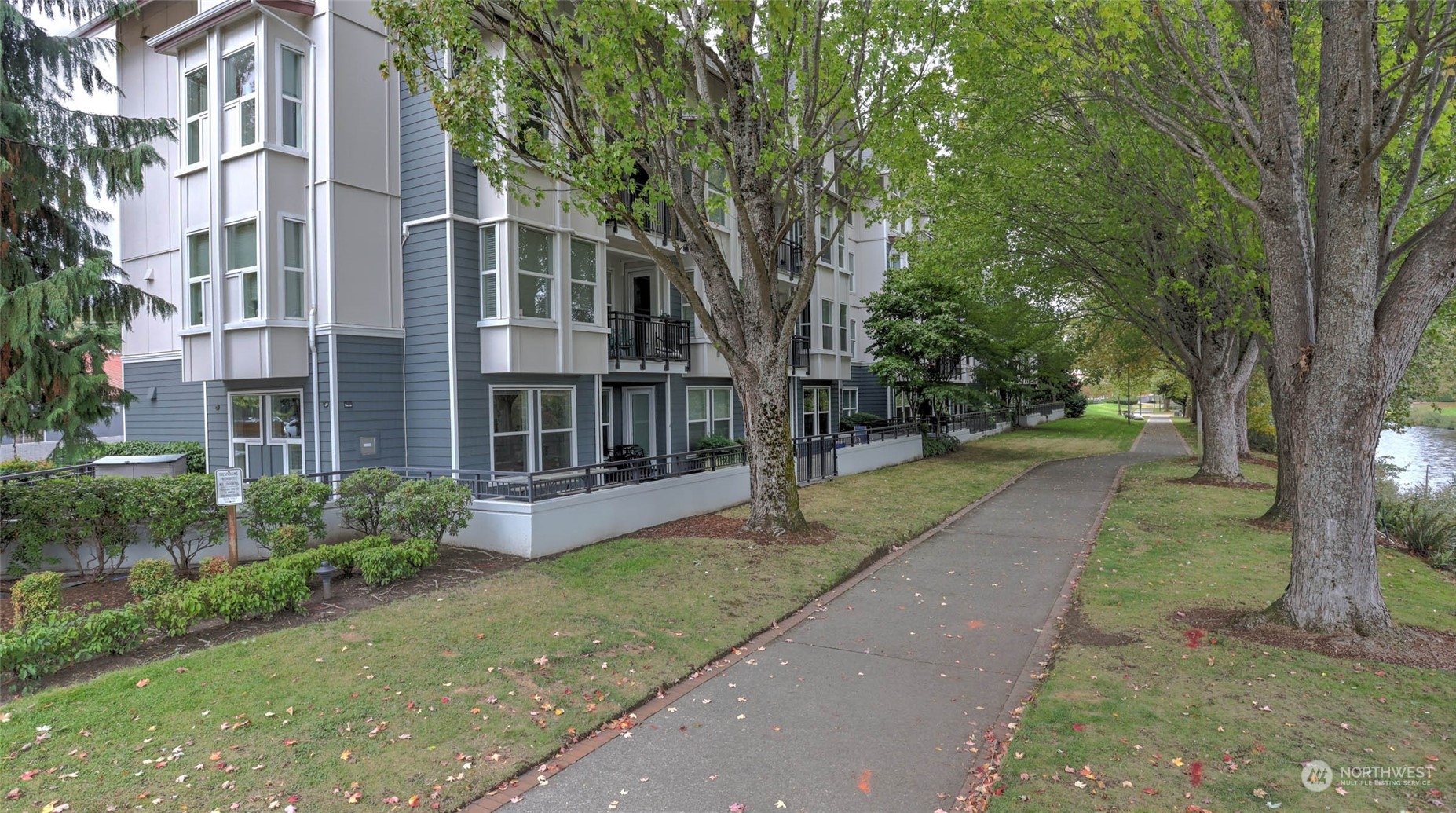 55 Williams Avenue S Unit: 205