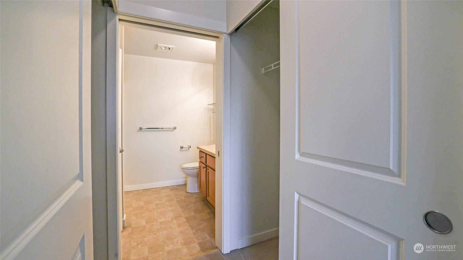 55 Williams Avenue S Unit: 205