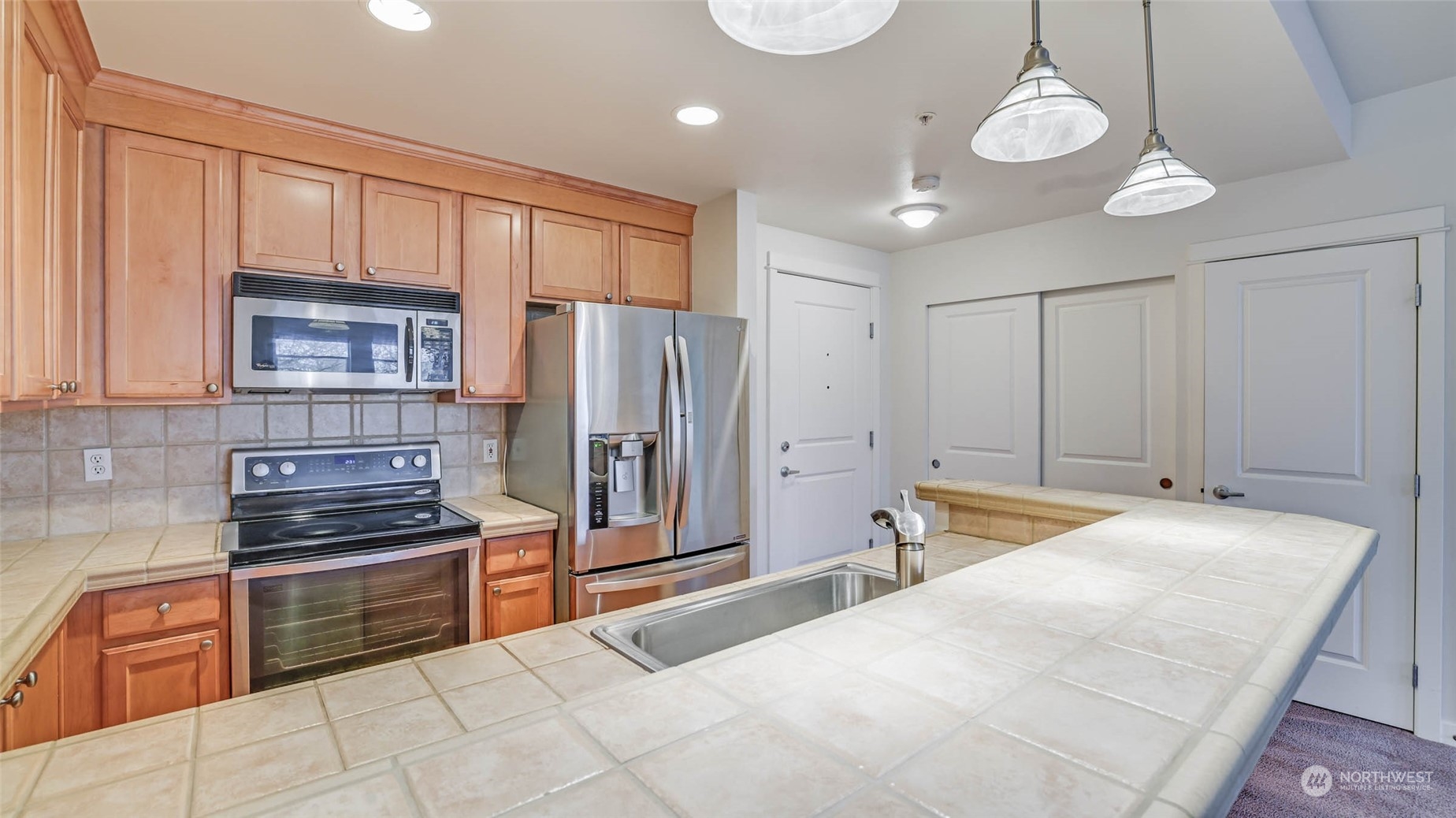 55 Williams Avenue S Unit: 205