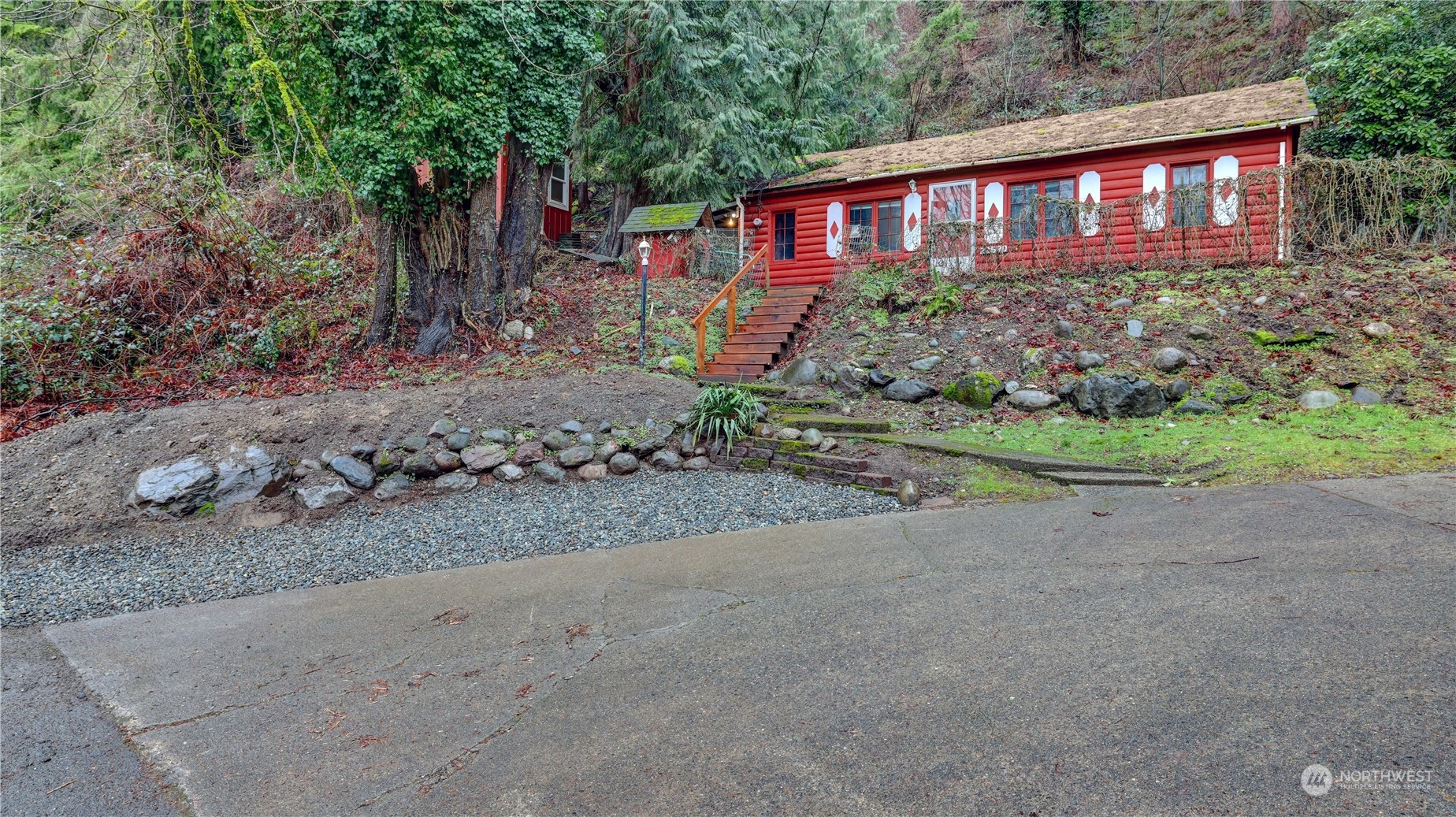 22530 Dorre Don Way SE