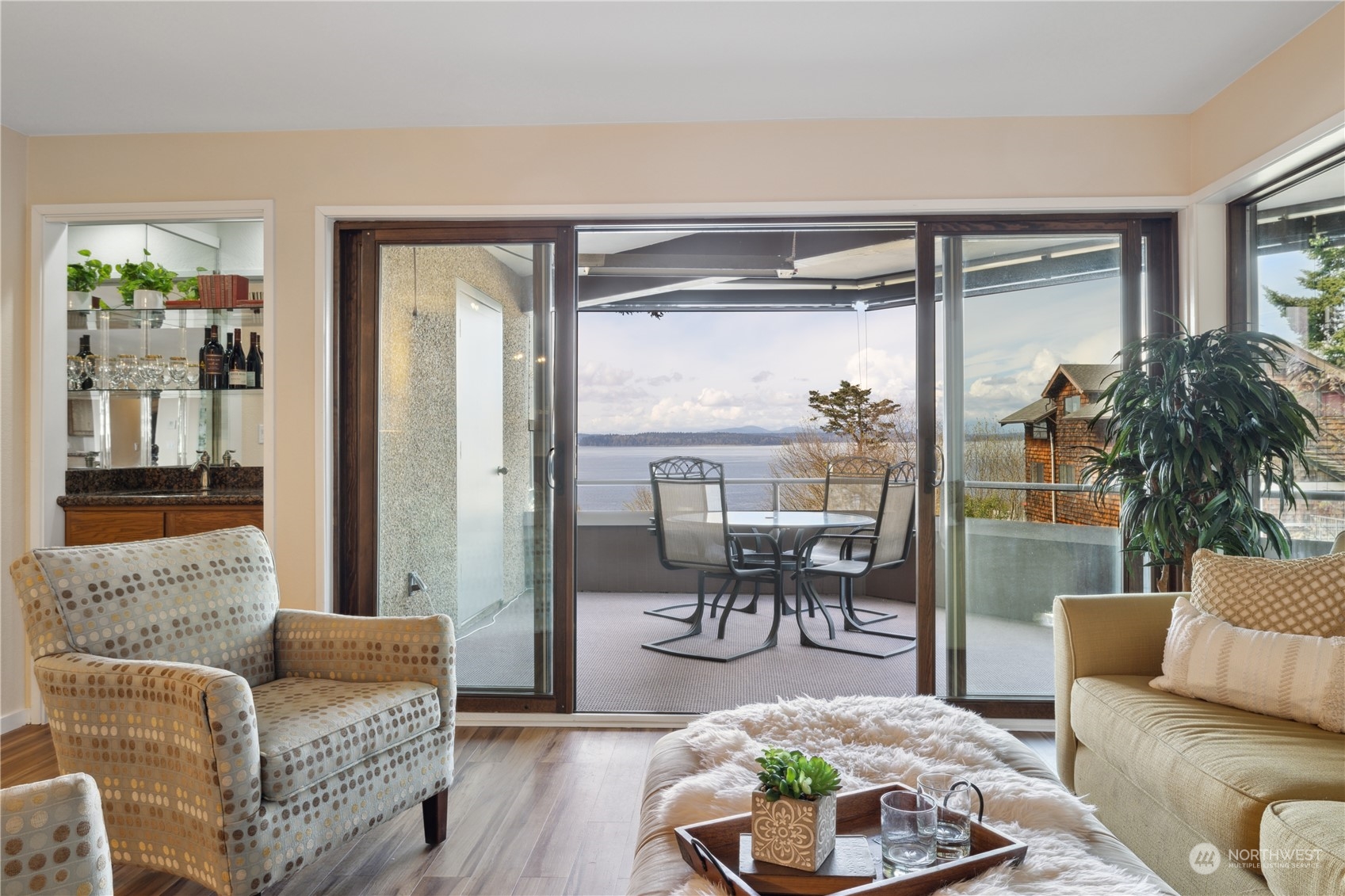 7019 47th Avenue SW Unit: 6