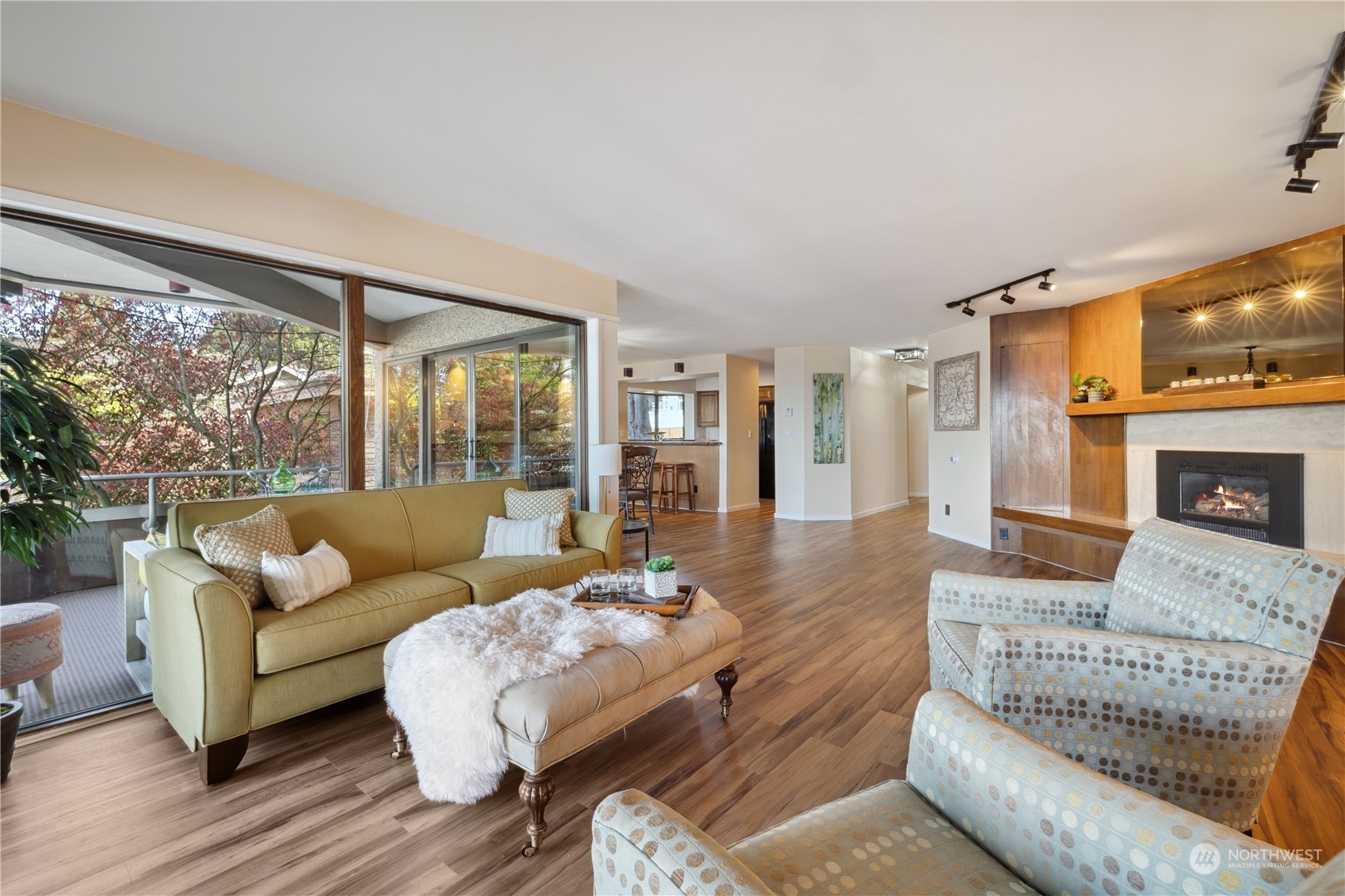 7019 47th Avenue SW Unit: 6
