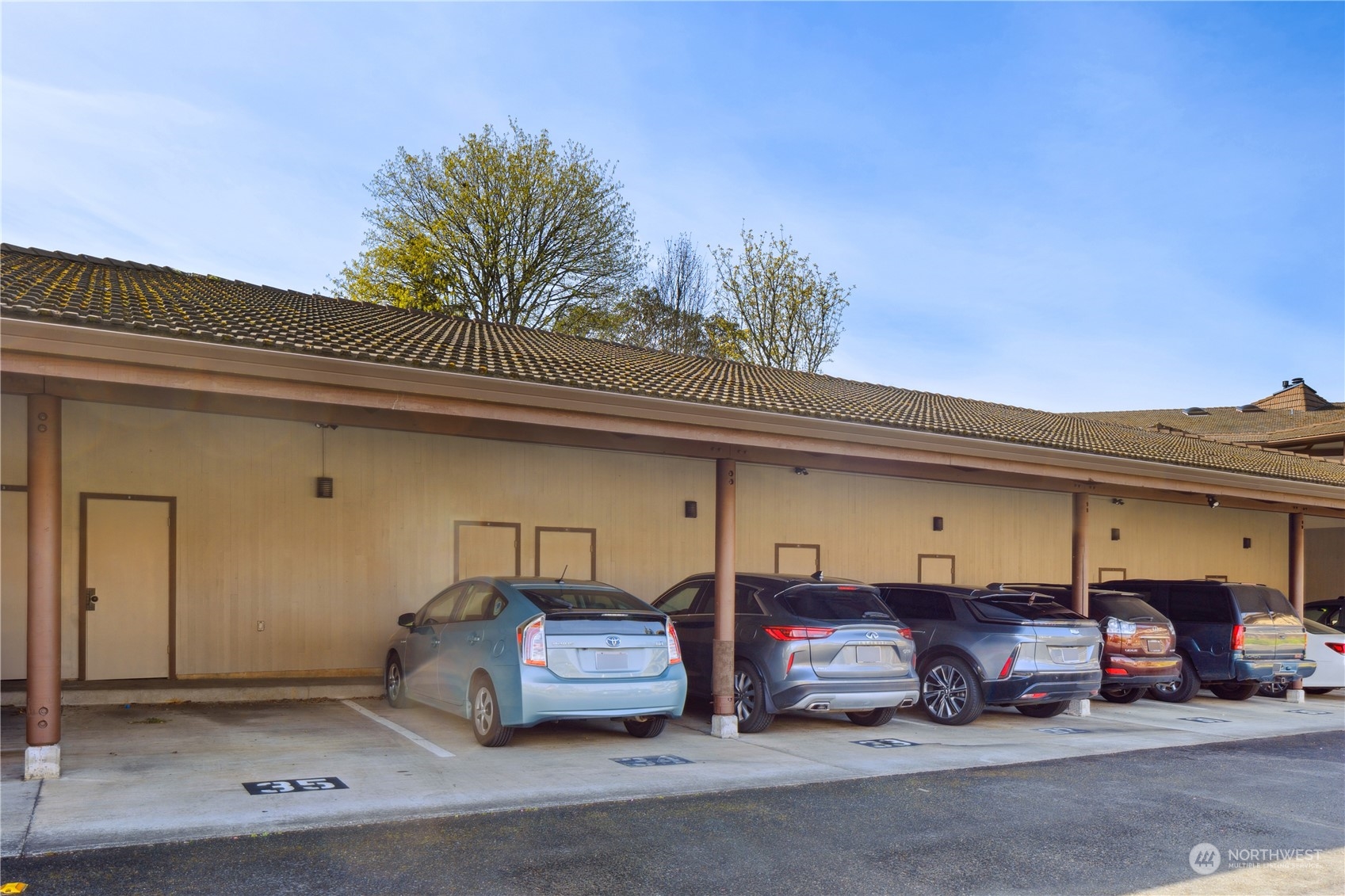 7019 47th Avenue SW Unit: 6