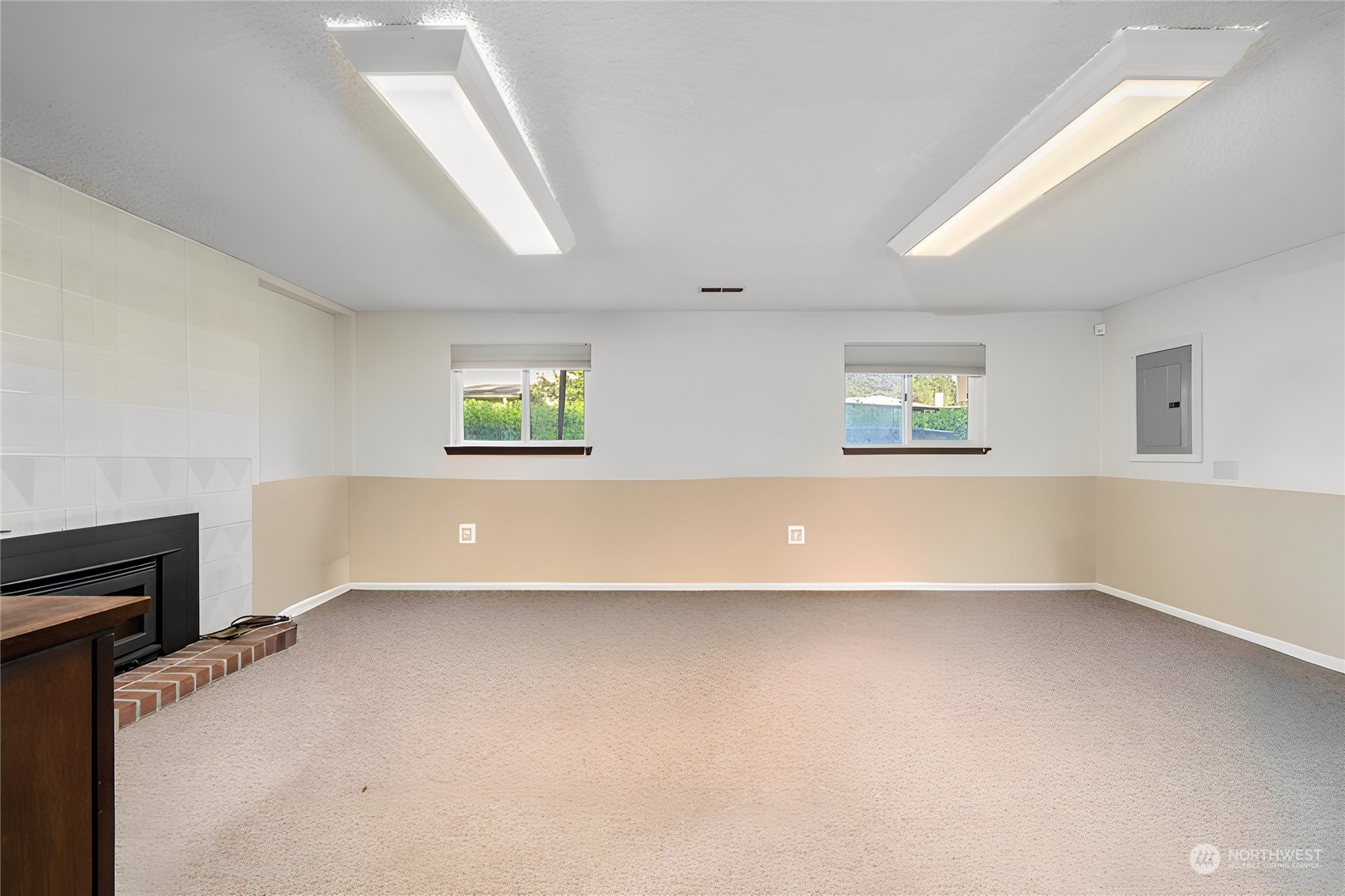 14301 10th Avenue S