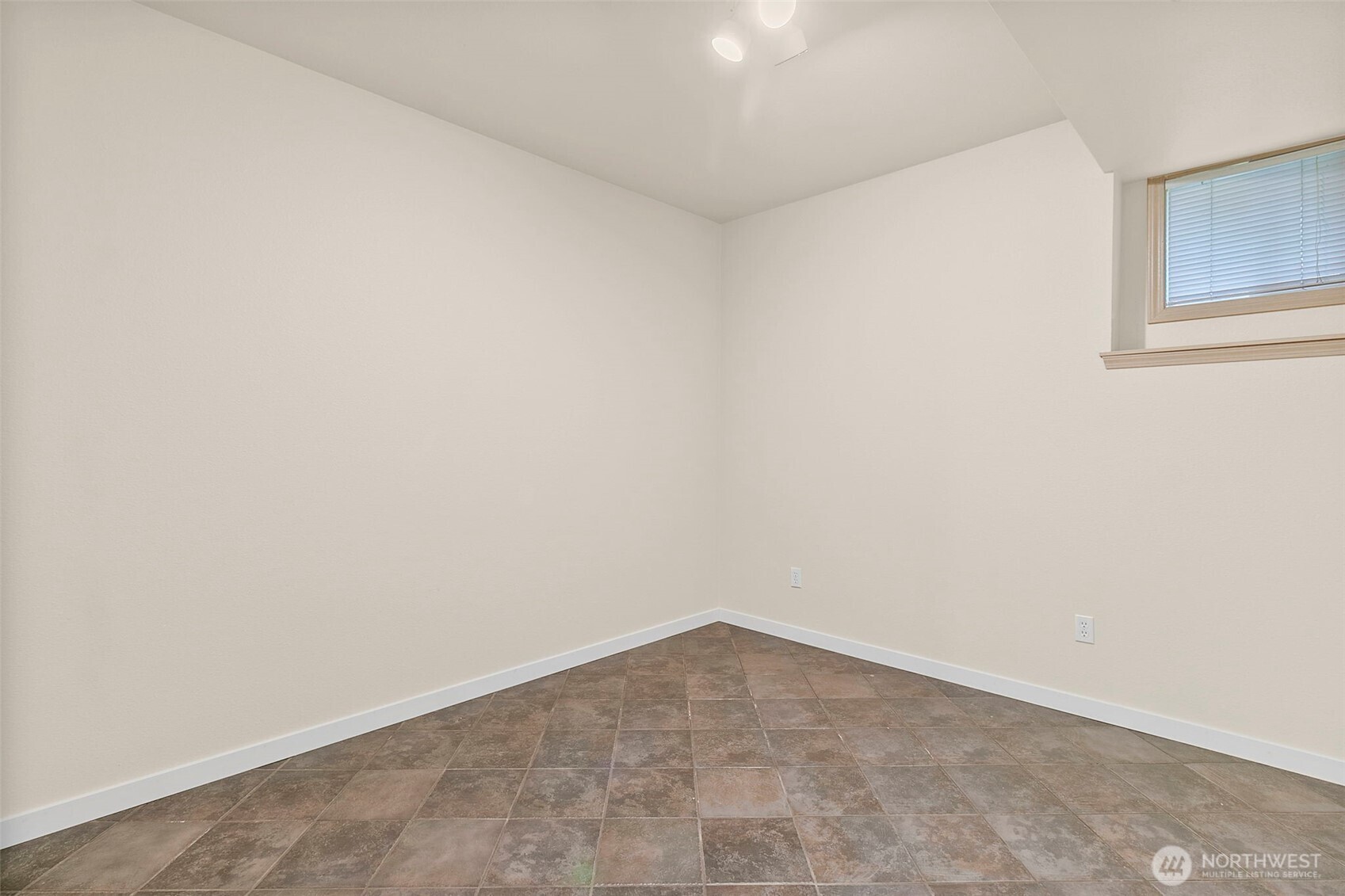18105 85th Street E