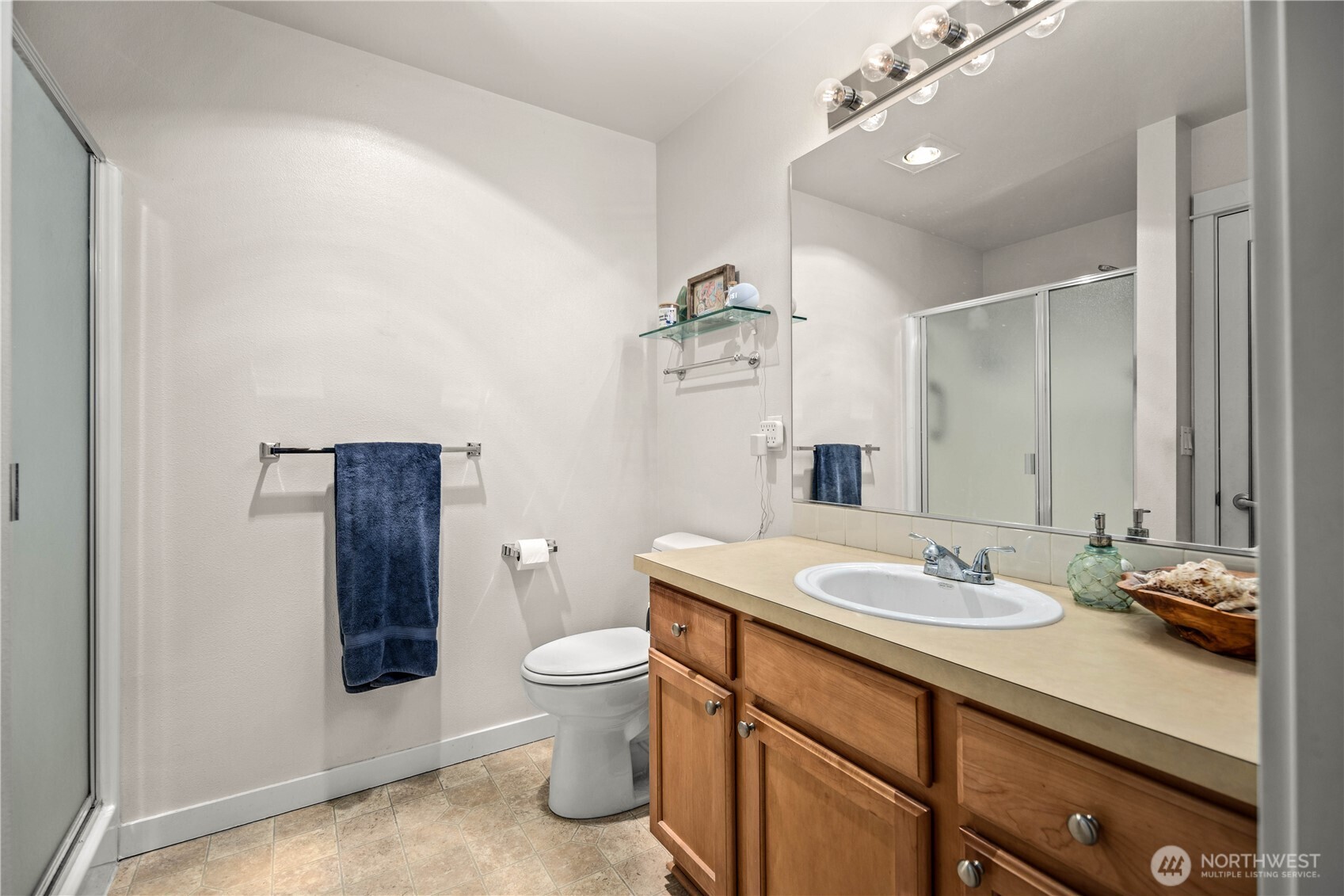 55 Williams Avenue S Unit: 205