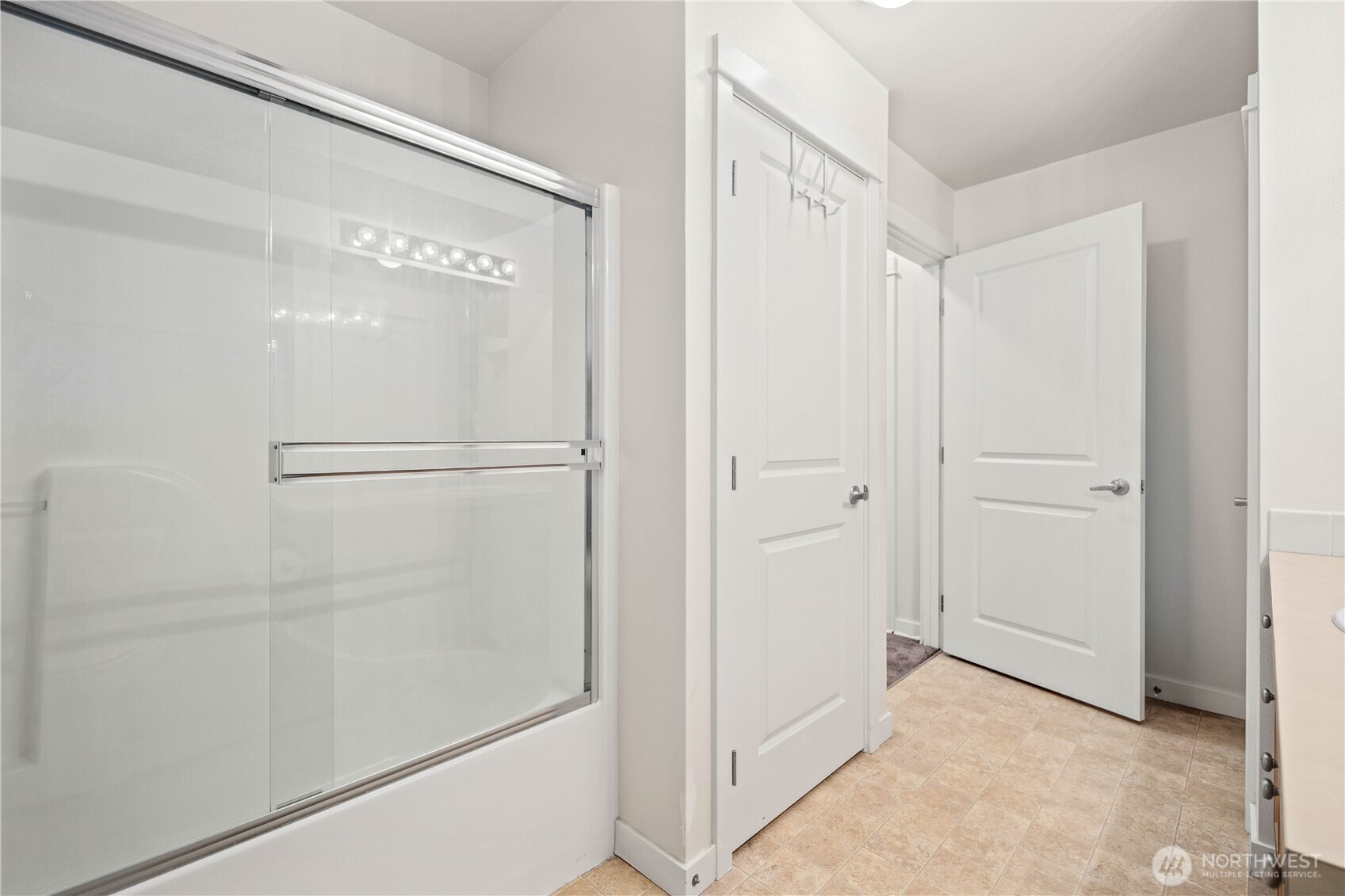 55 Williams Avenue S Unit: 205