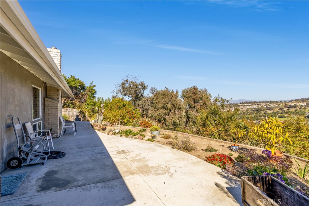 113 Avenida Salvador