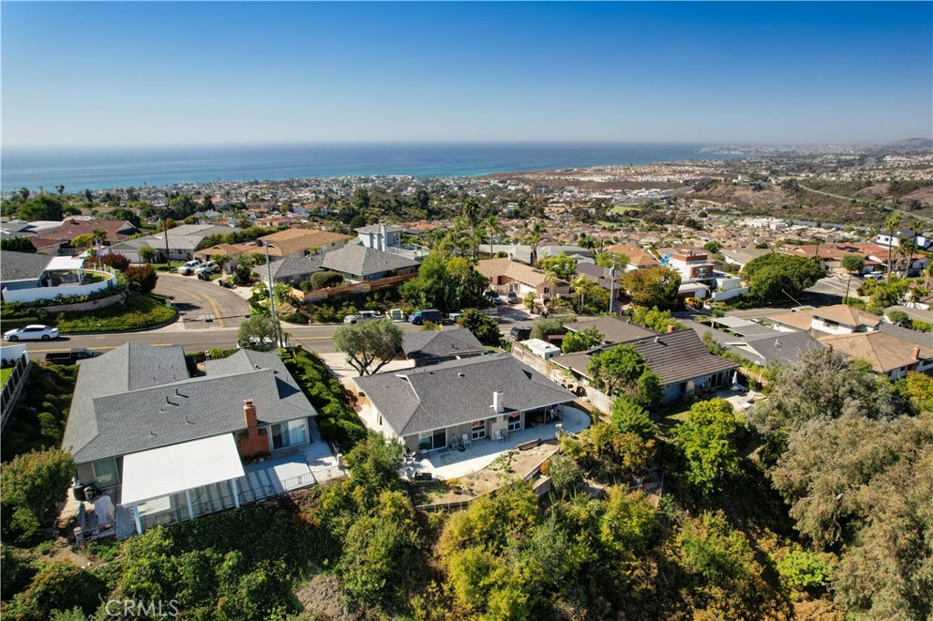 113 Avenida Salvador