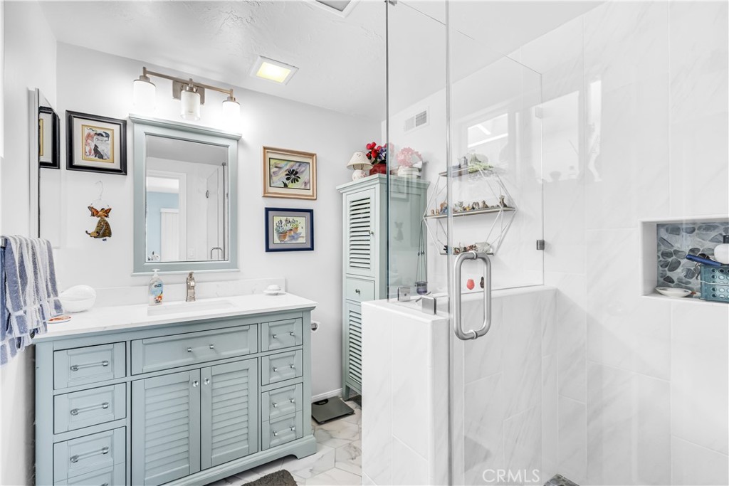 113 Avenida Salvador