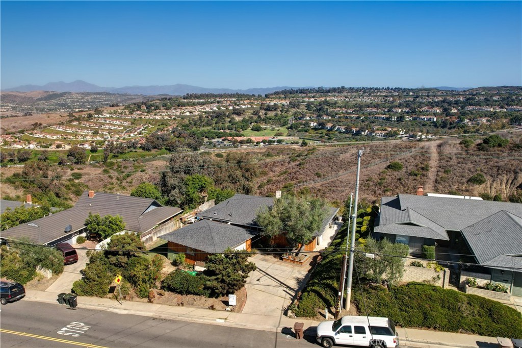 113 Avenida Salvador