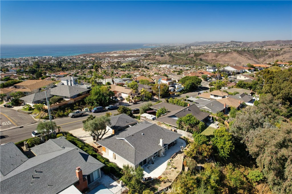 113 Avenida Salvador