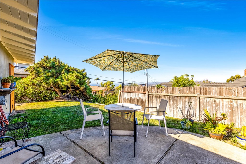 113 Avenida Salvador