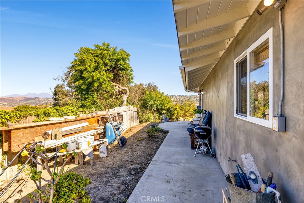 113 Avenida Salvador