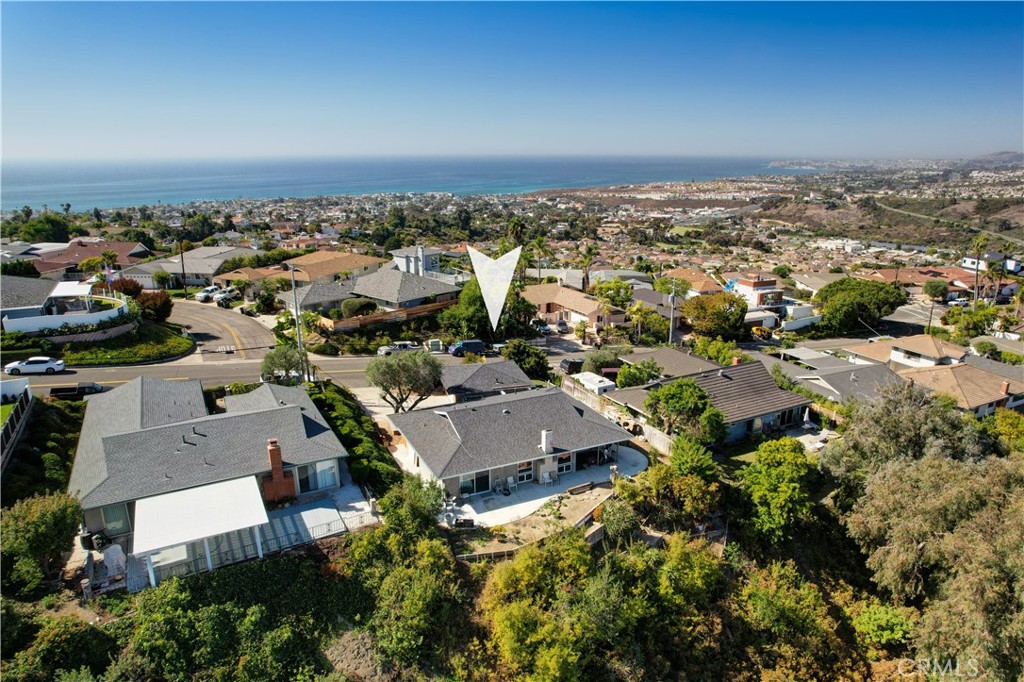 113 Avenida Salvador