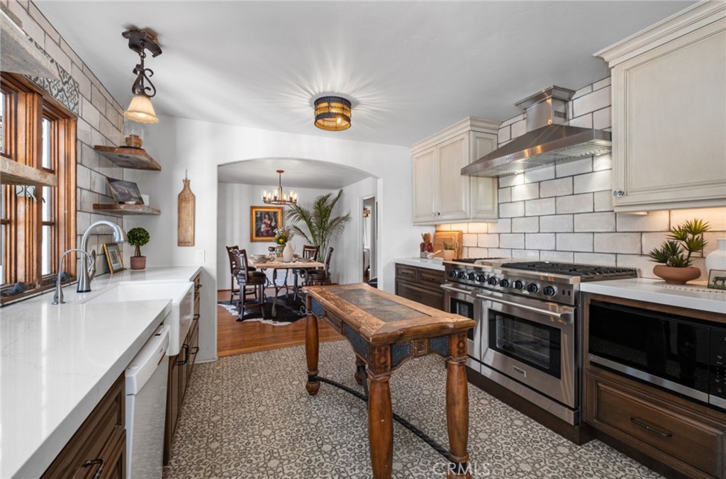 31462 El Camino Real