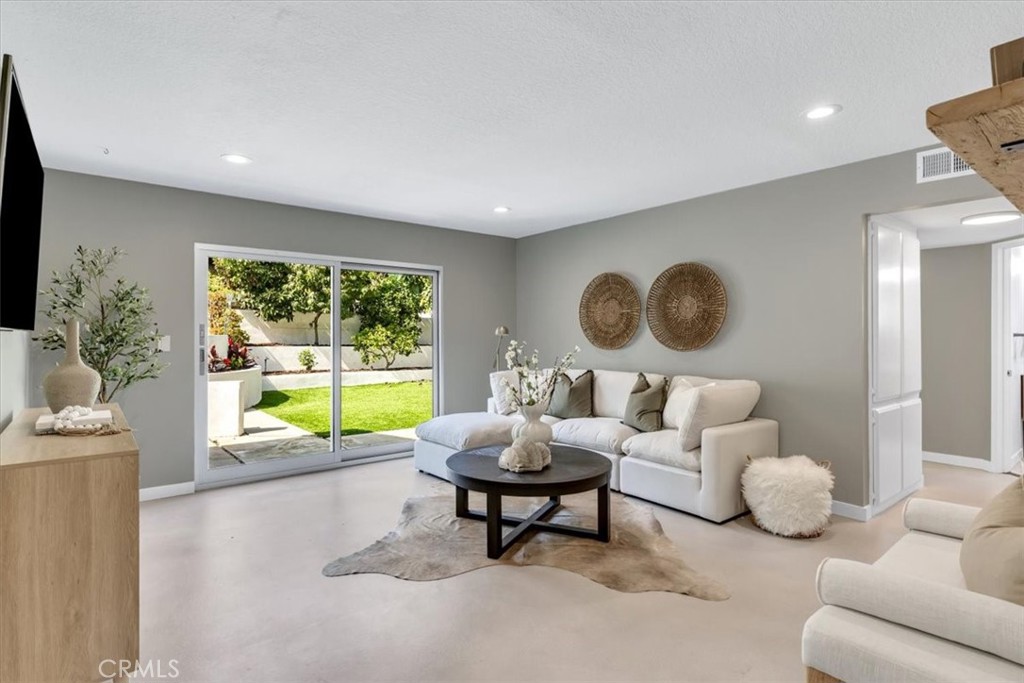 25201 Sea Vista Drive