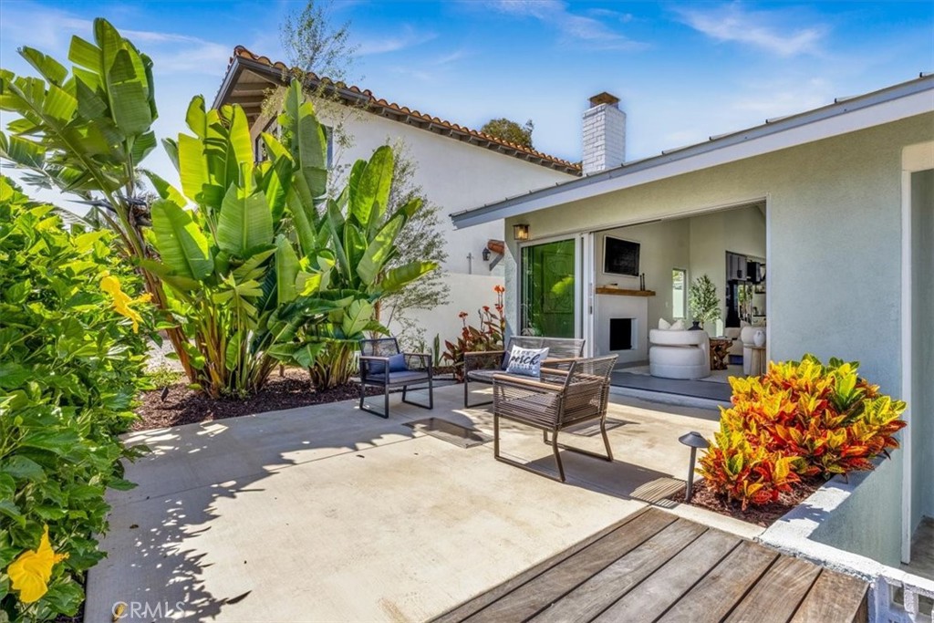 25201 Sea Vista Drive
