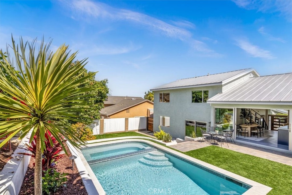 25201 Sea Vista Drive