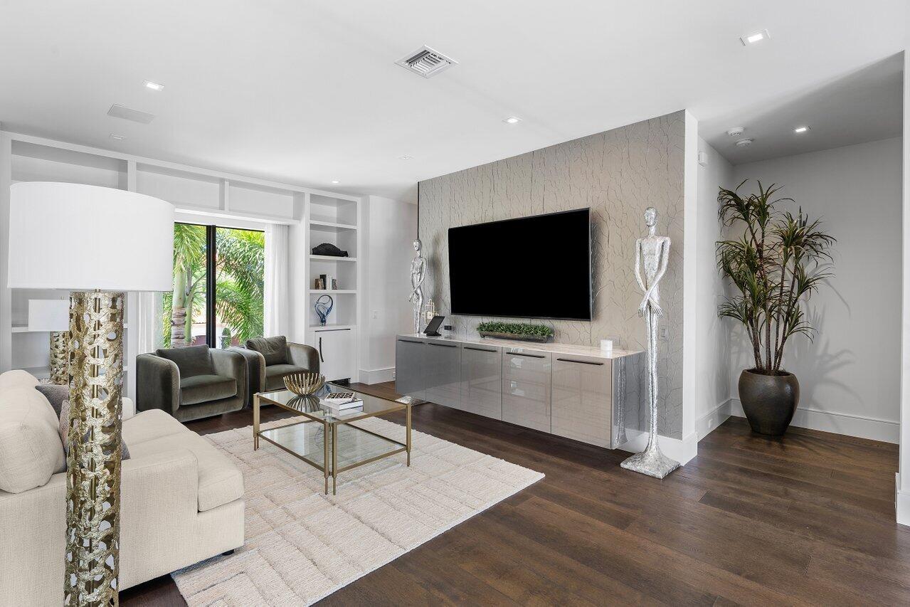 701 SANCTUARY Drive
