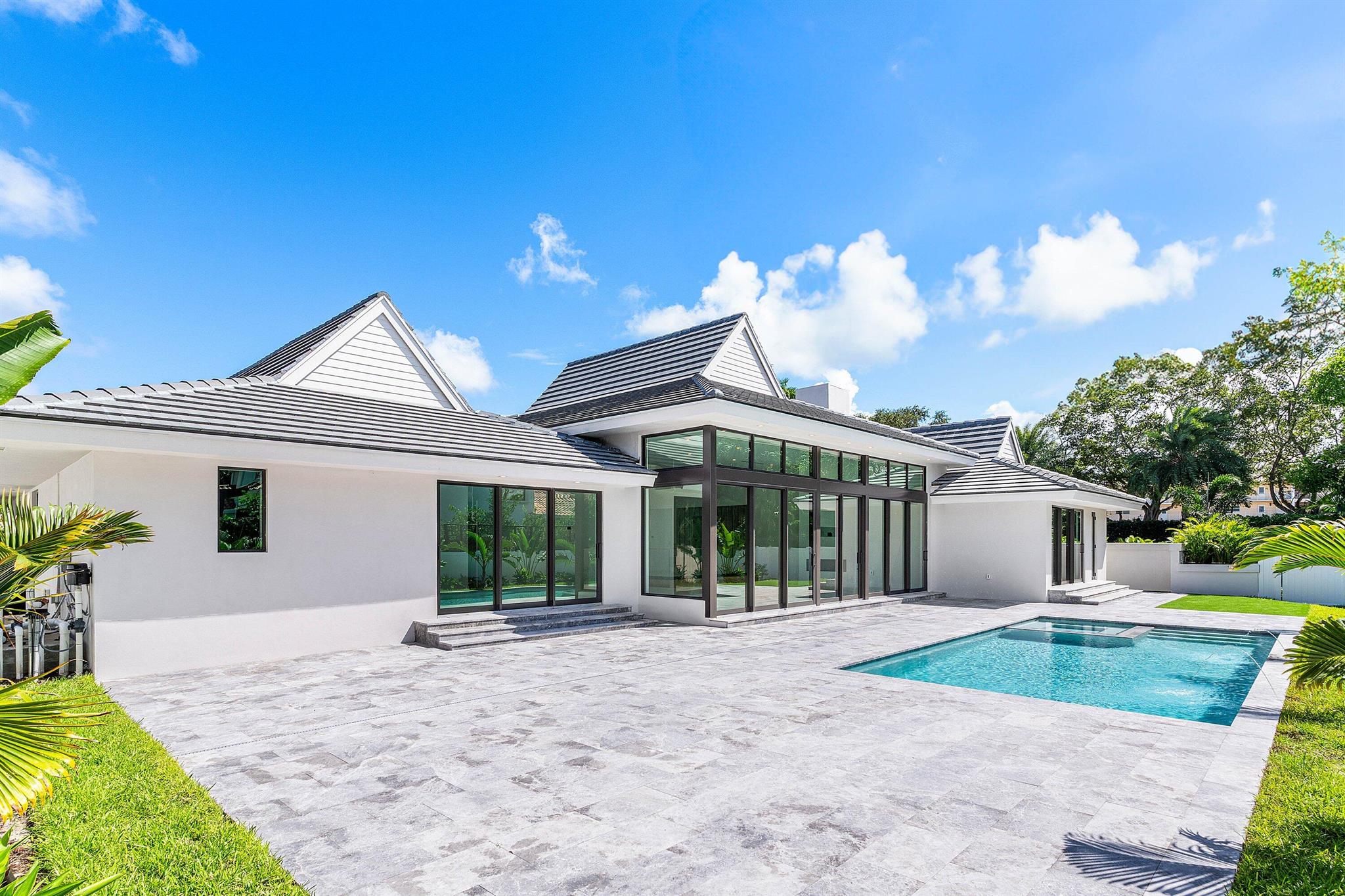 4001 Ibis Point Circle