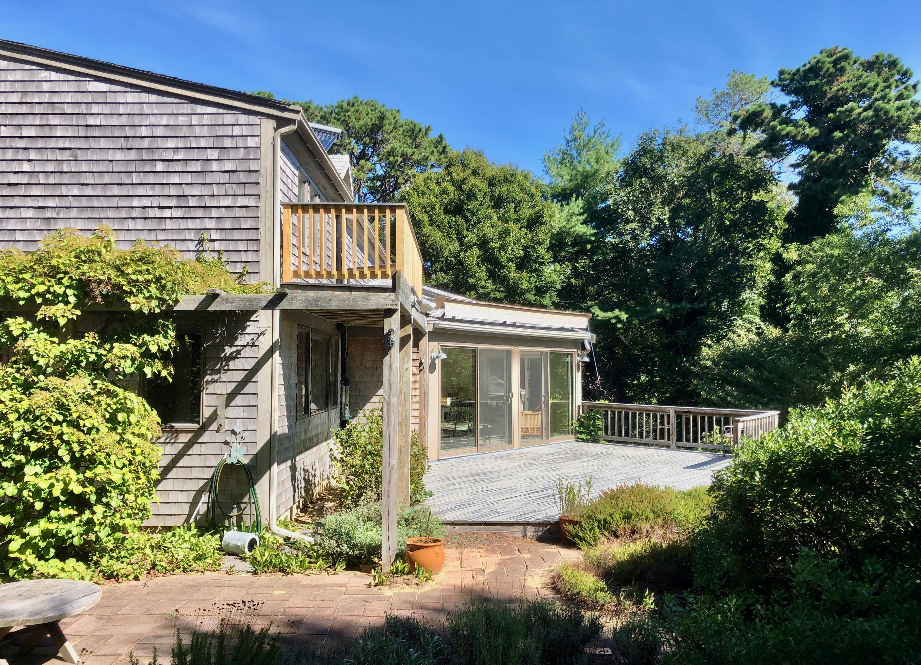 171 Monument Road