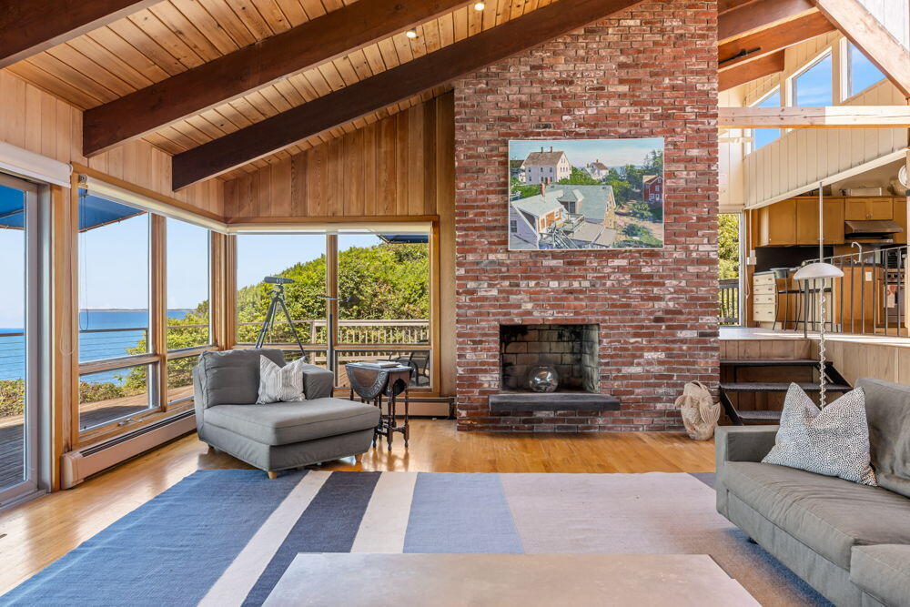 23 Crestview Circle