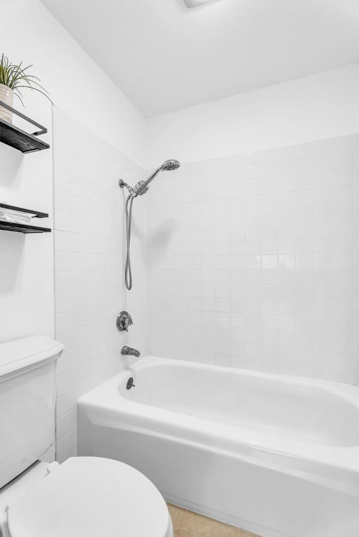 375 Mandarin DR 111