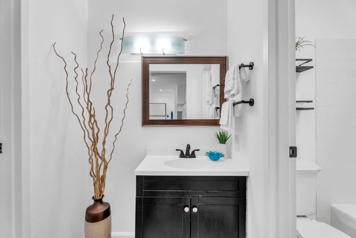 375 Mandarin DR 111