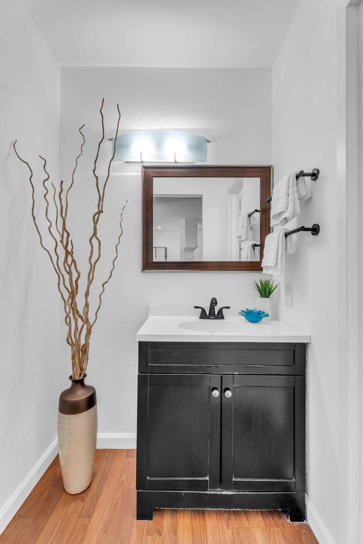 375 Mandarin DR 111