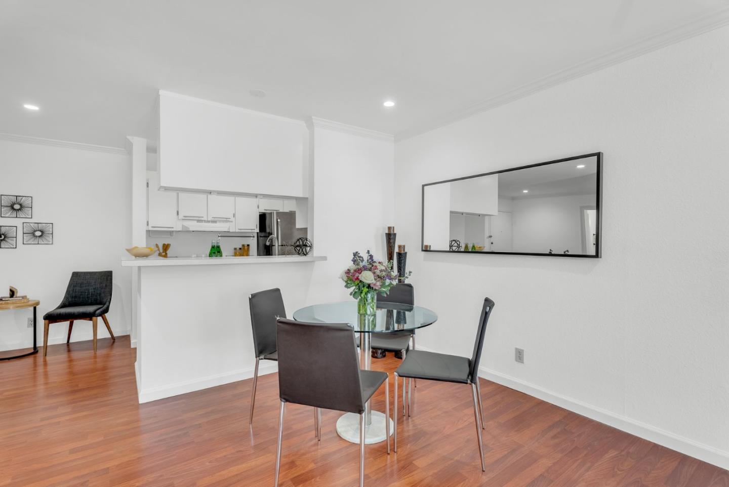 375 Mandarin DR 111