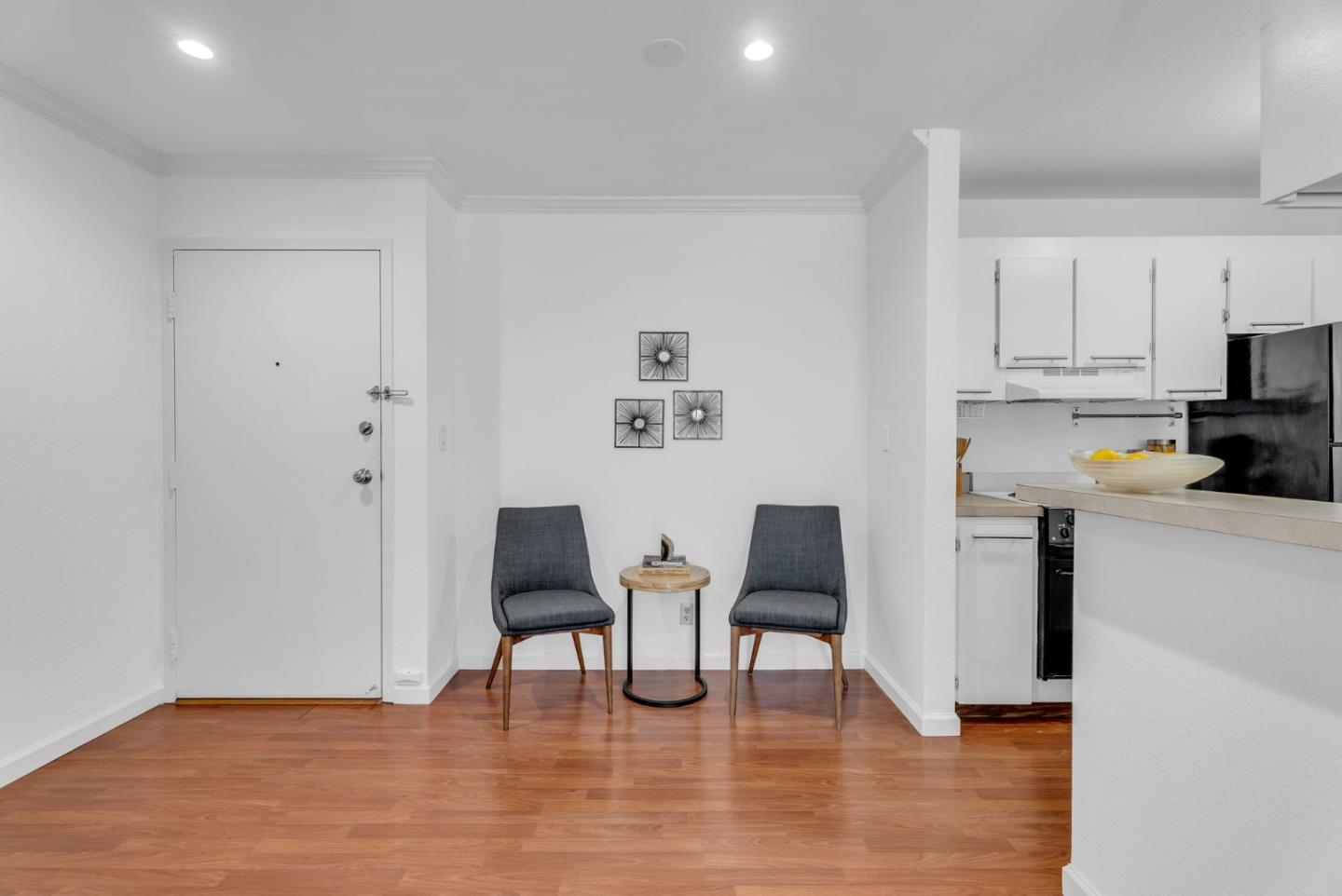 375 Mandarin DR 111