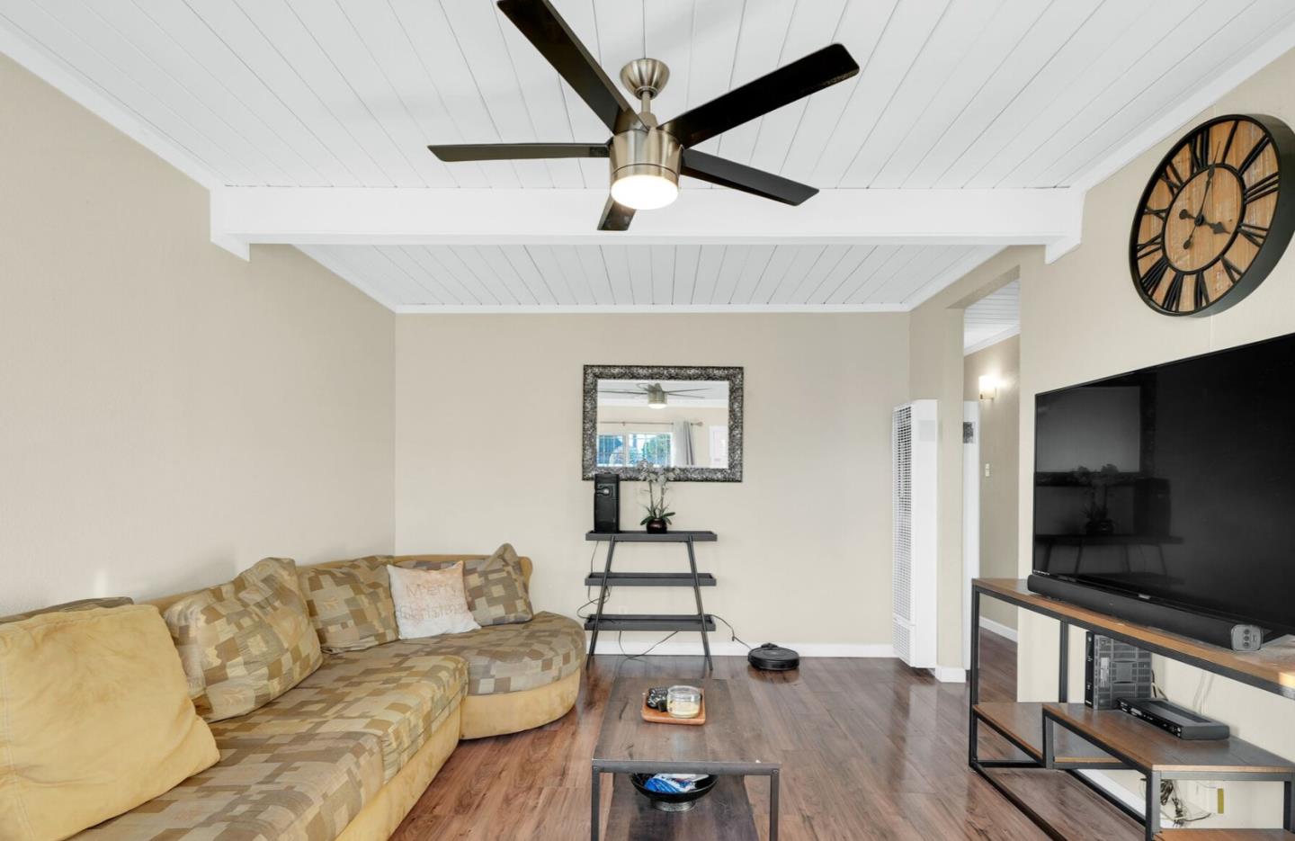 3121 Benjamin DR
