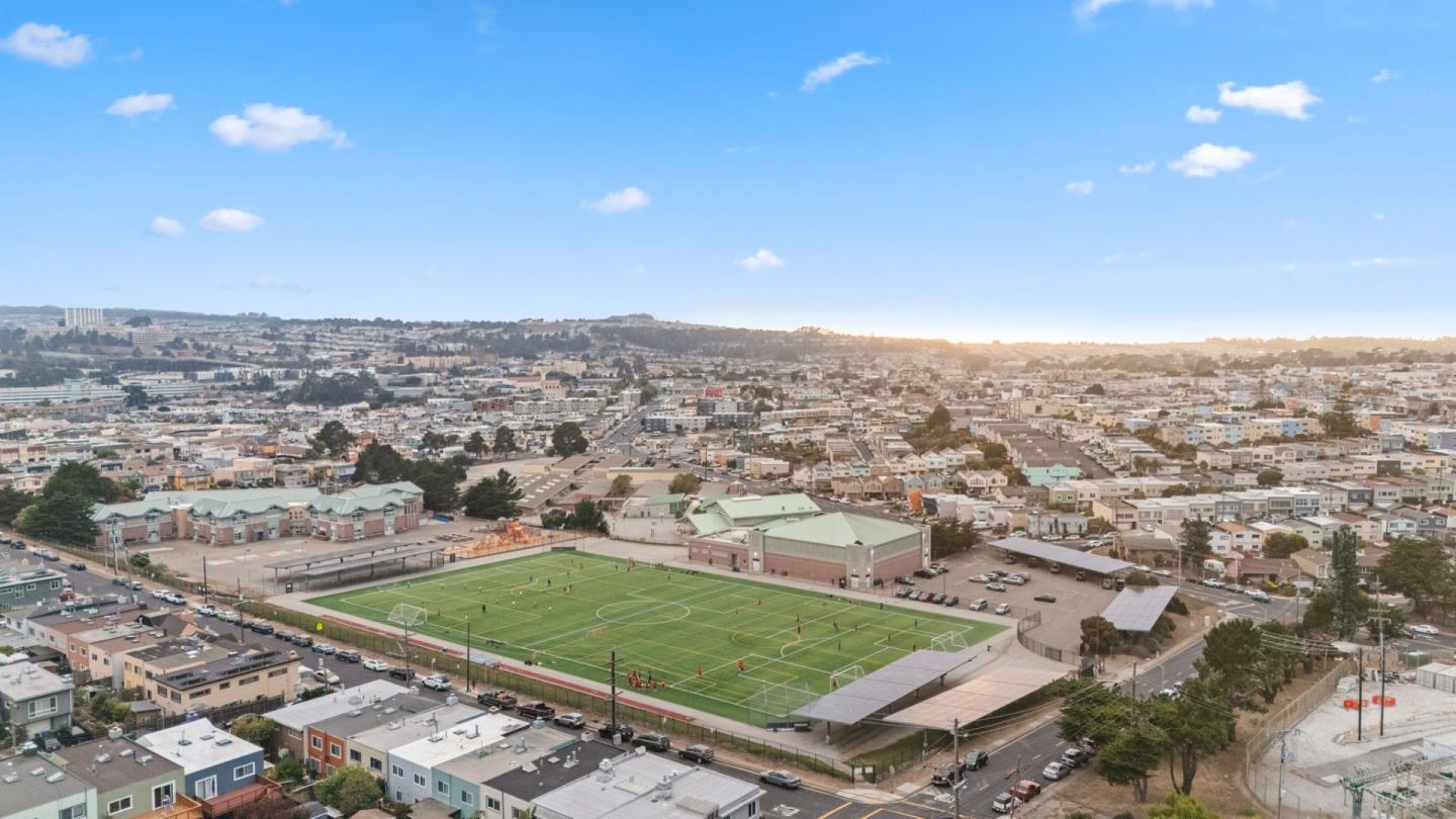 64 Franciscan Drive Unit: 17