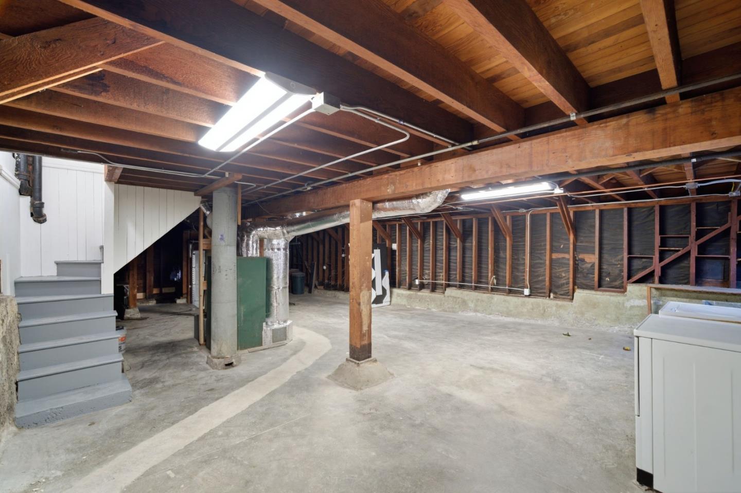 561 Winchester Street