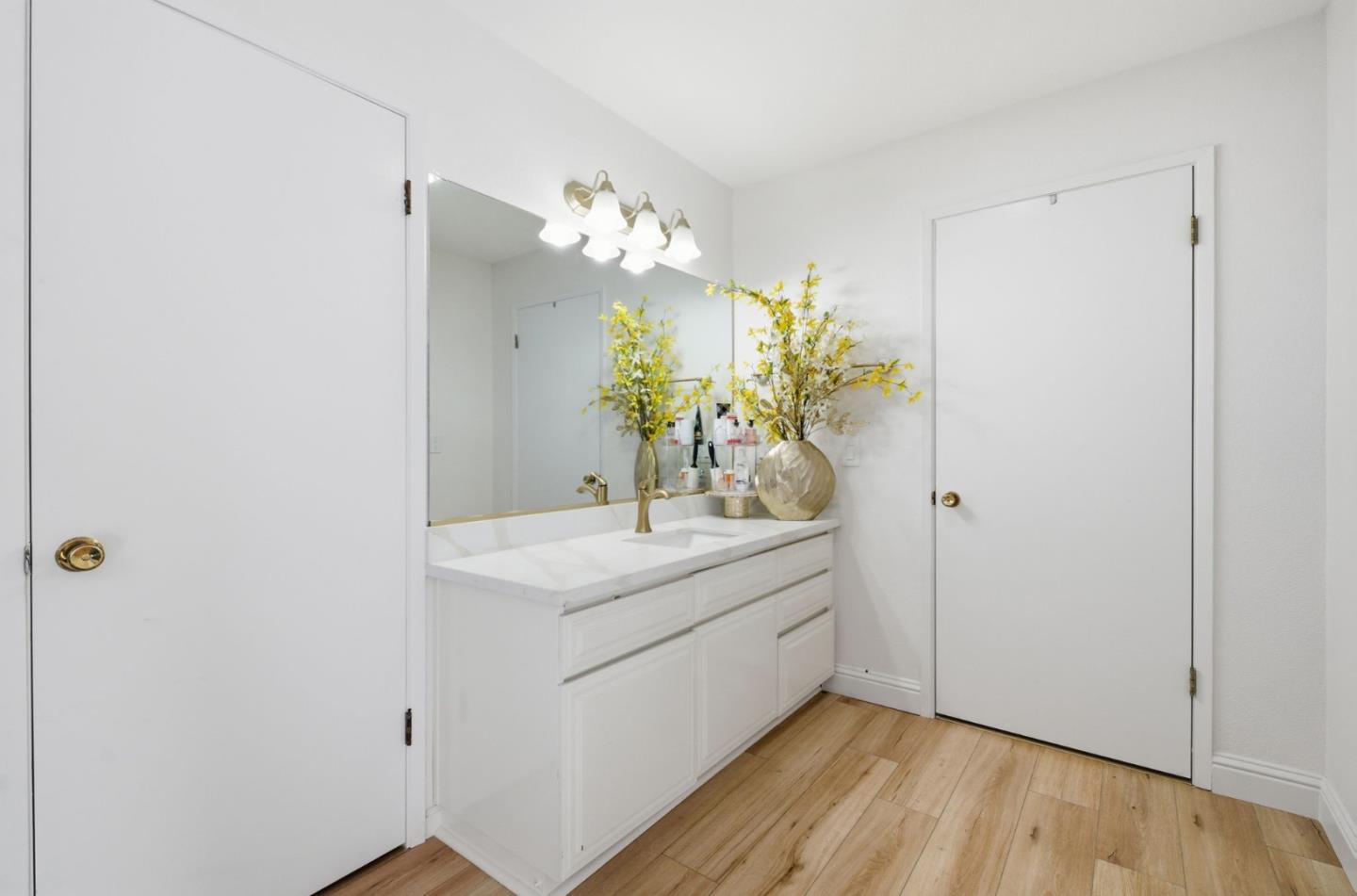 26918 Claiborne Court