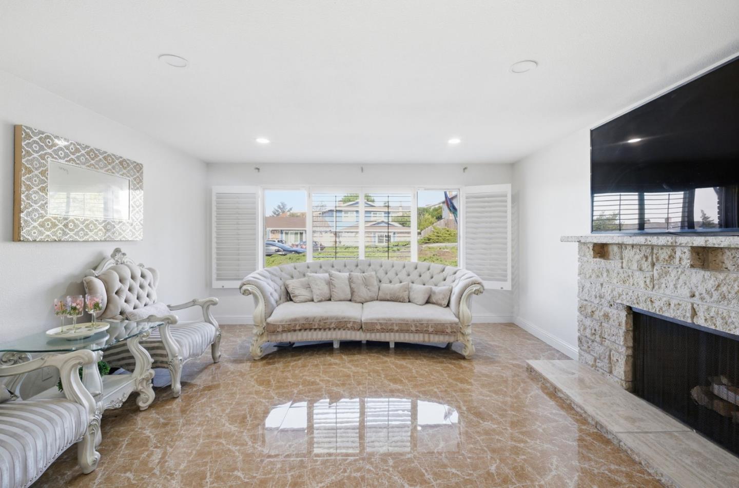 26918 Claiborne Court